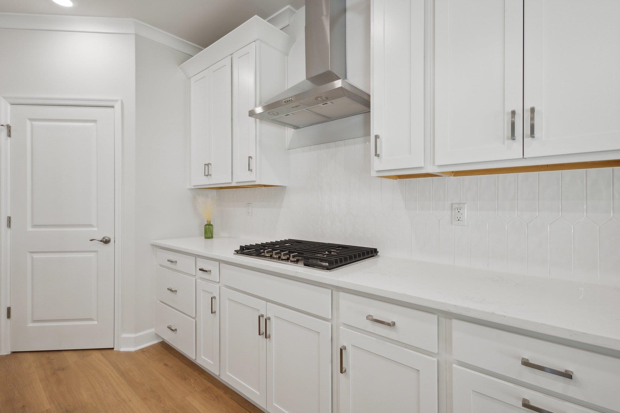 74 WHISPERING OAKS DR