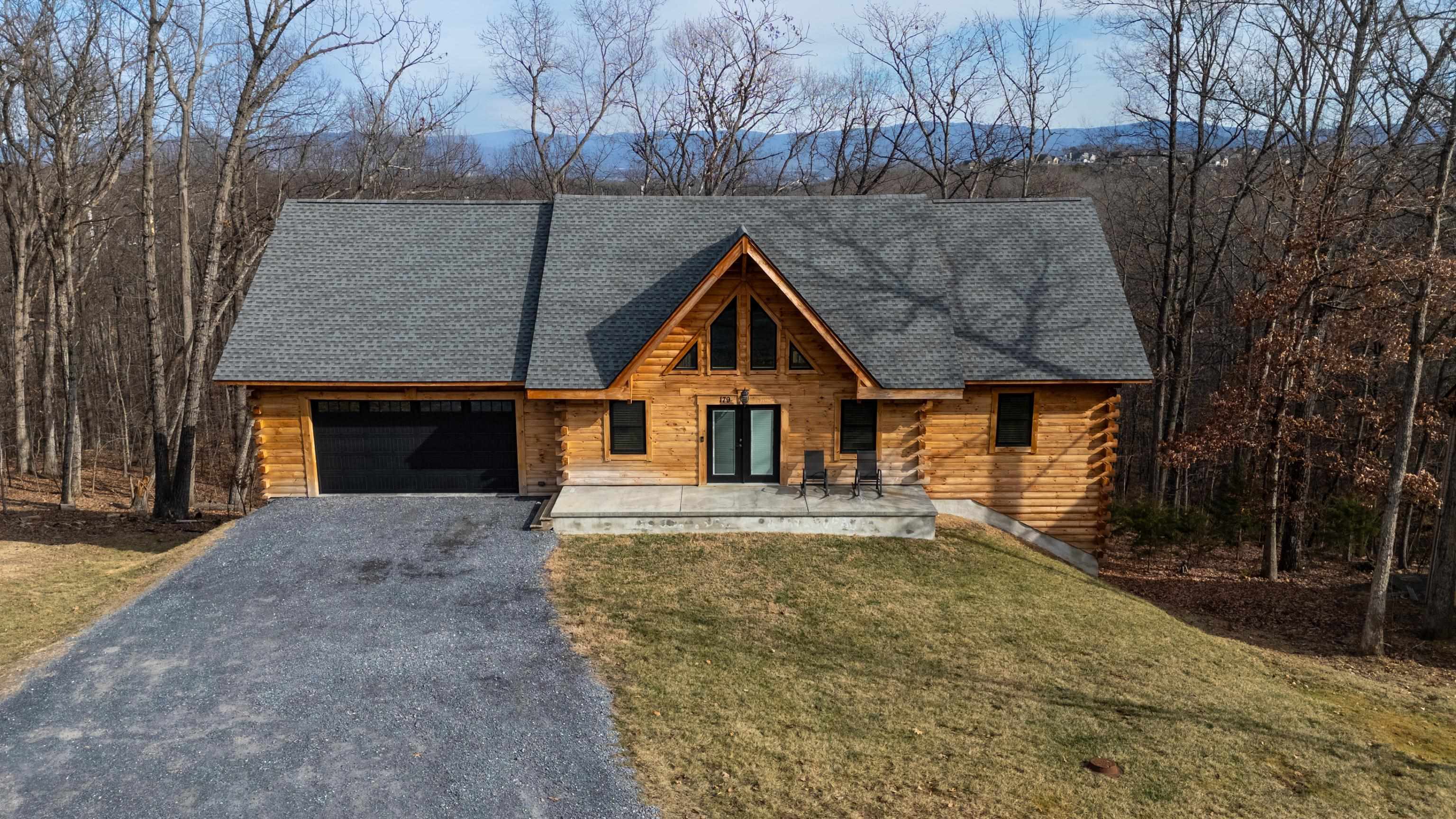 179 PASSAGE LN