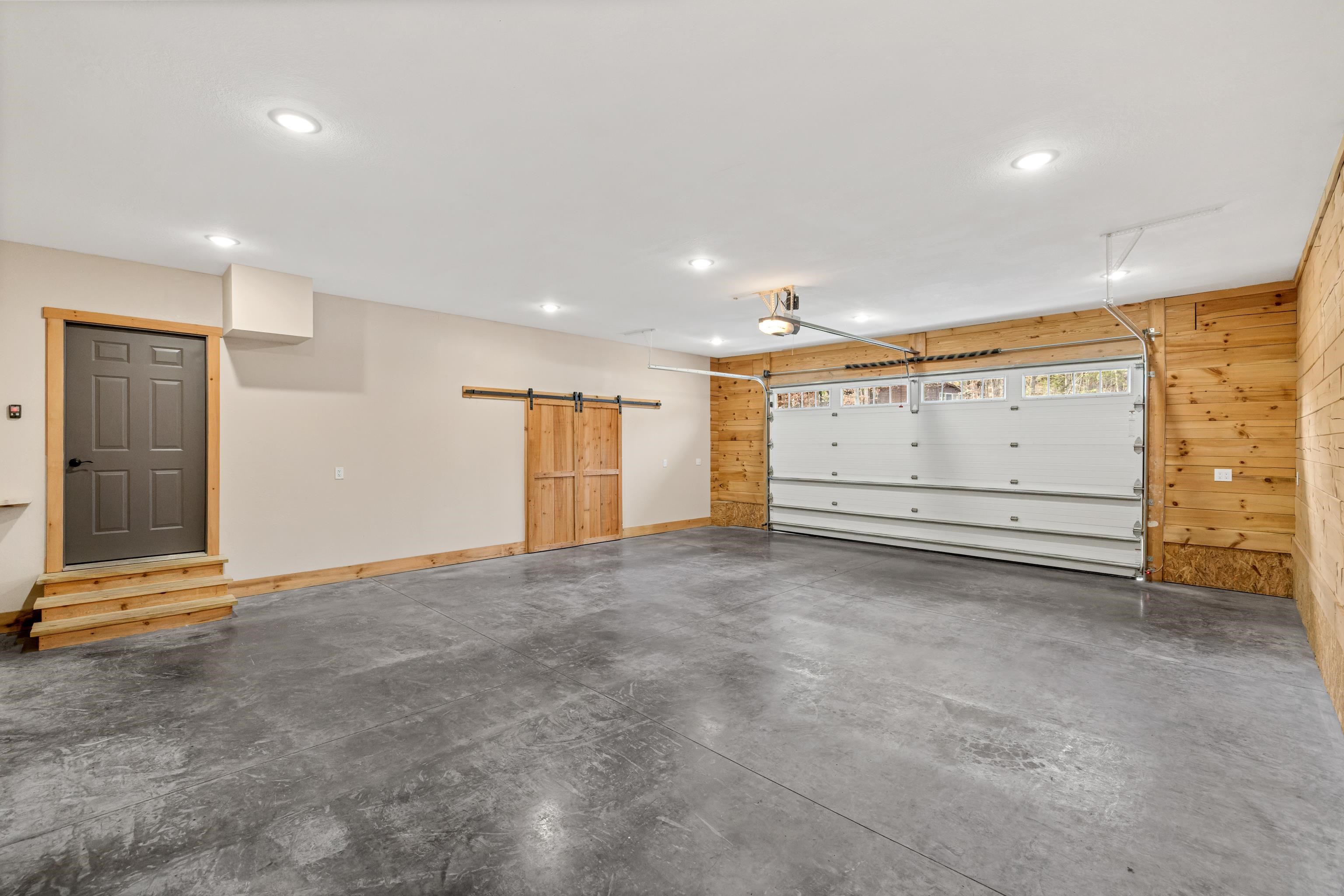 179 PASSAGE LN