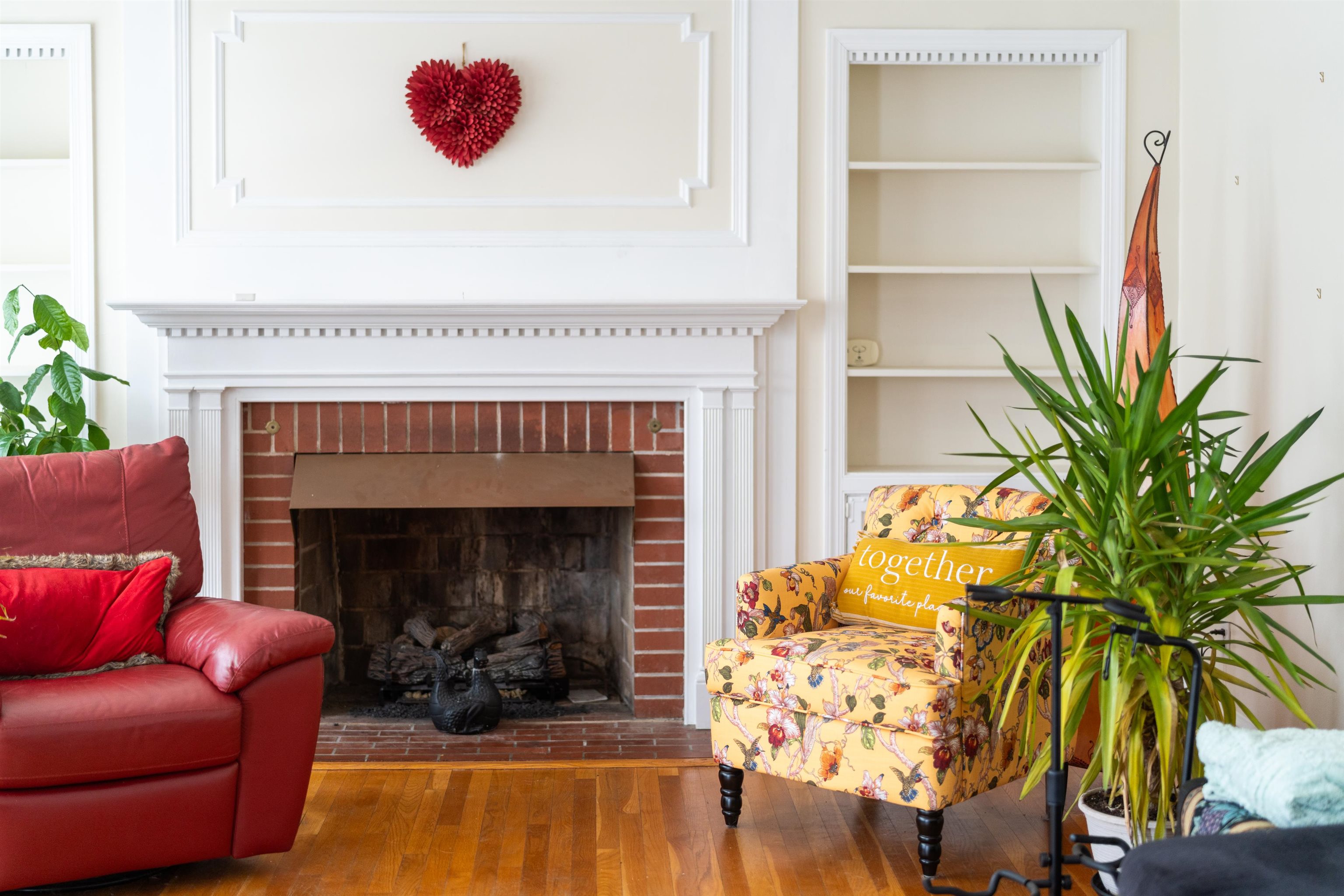 528 LOCUST AVE