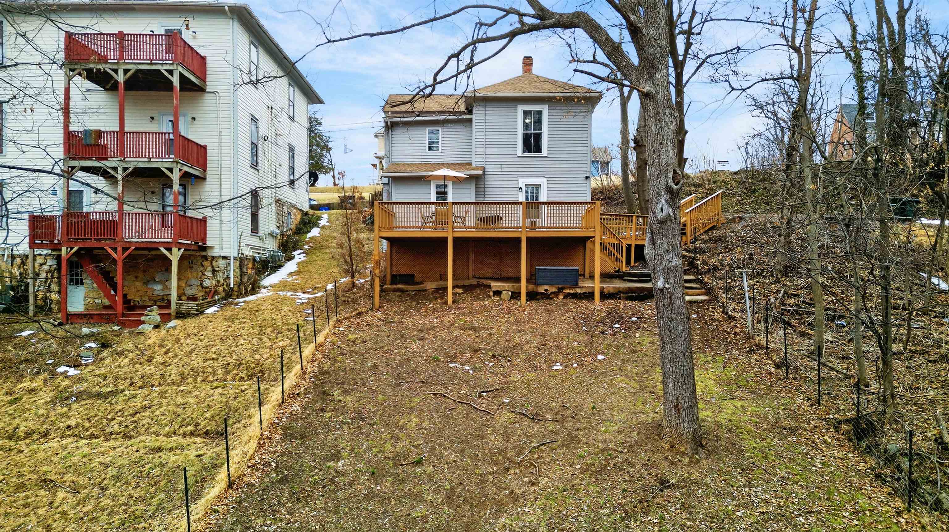 229 N JEFFERSON ST