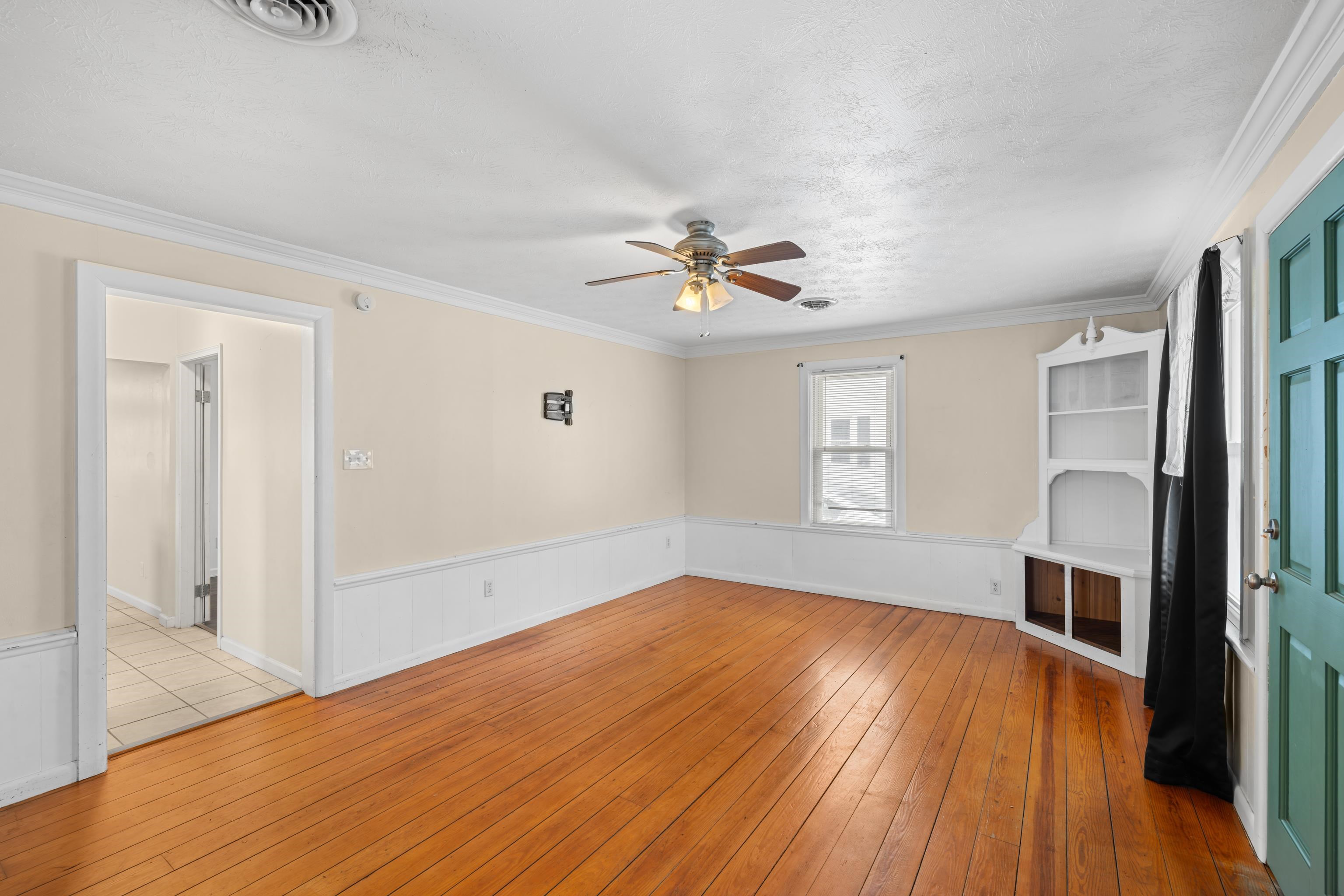 525 EAST SIDE HWY
