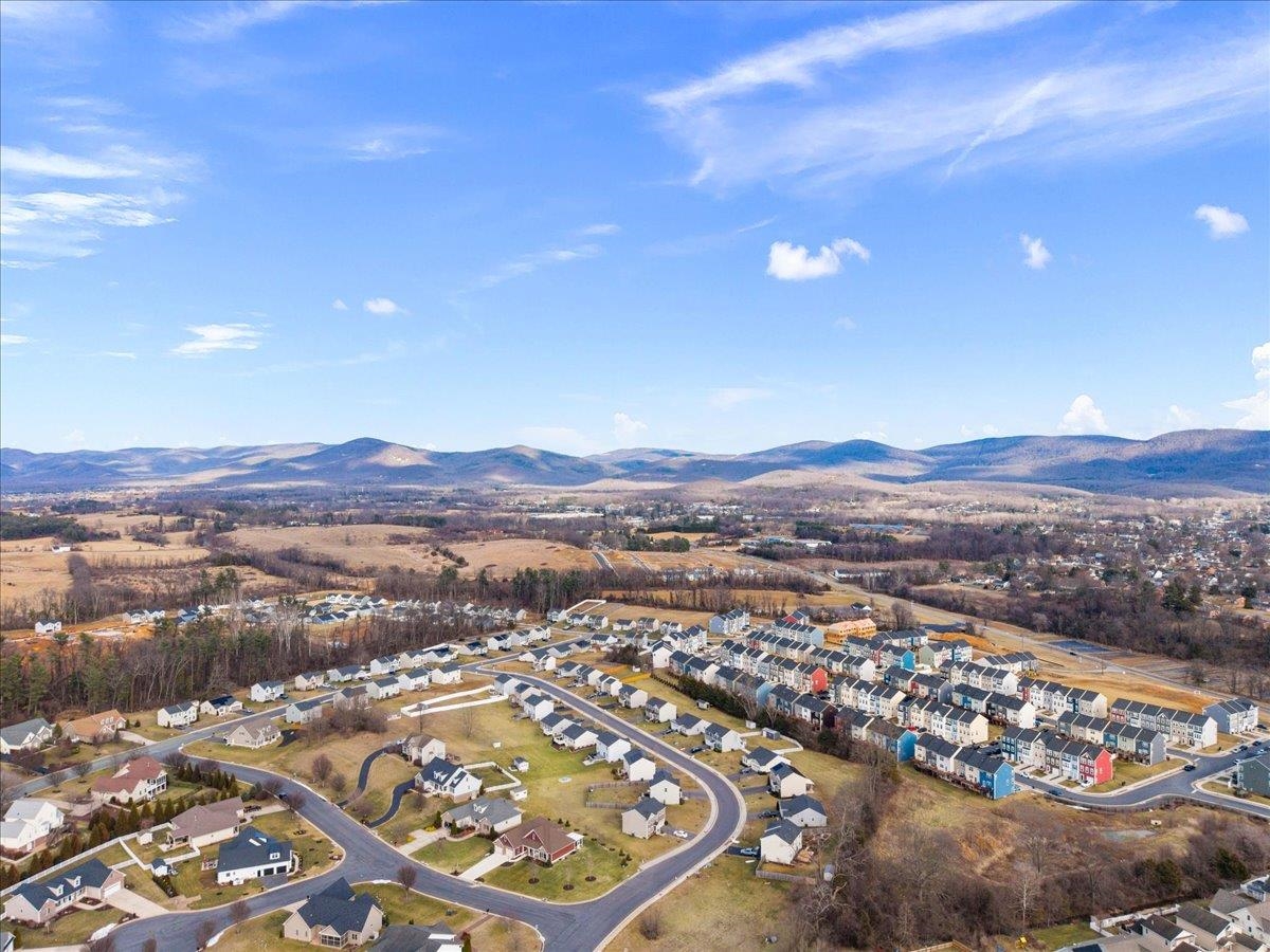 332 WHITE BIRCH RD