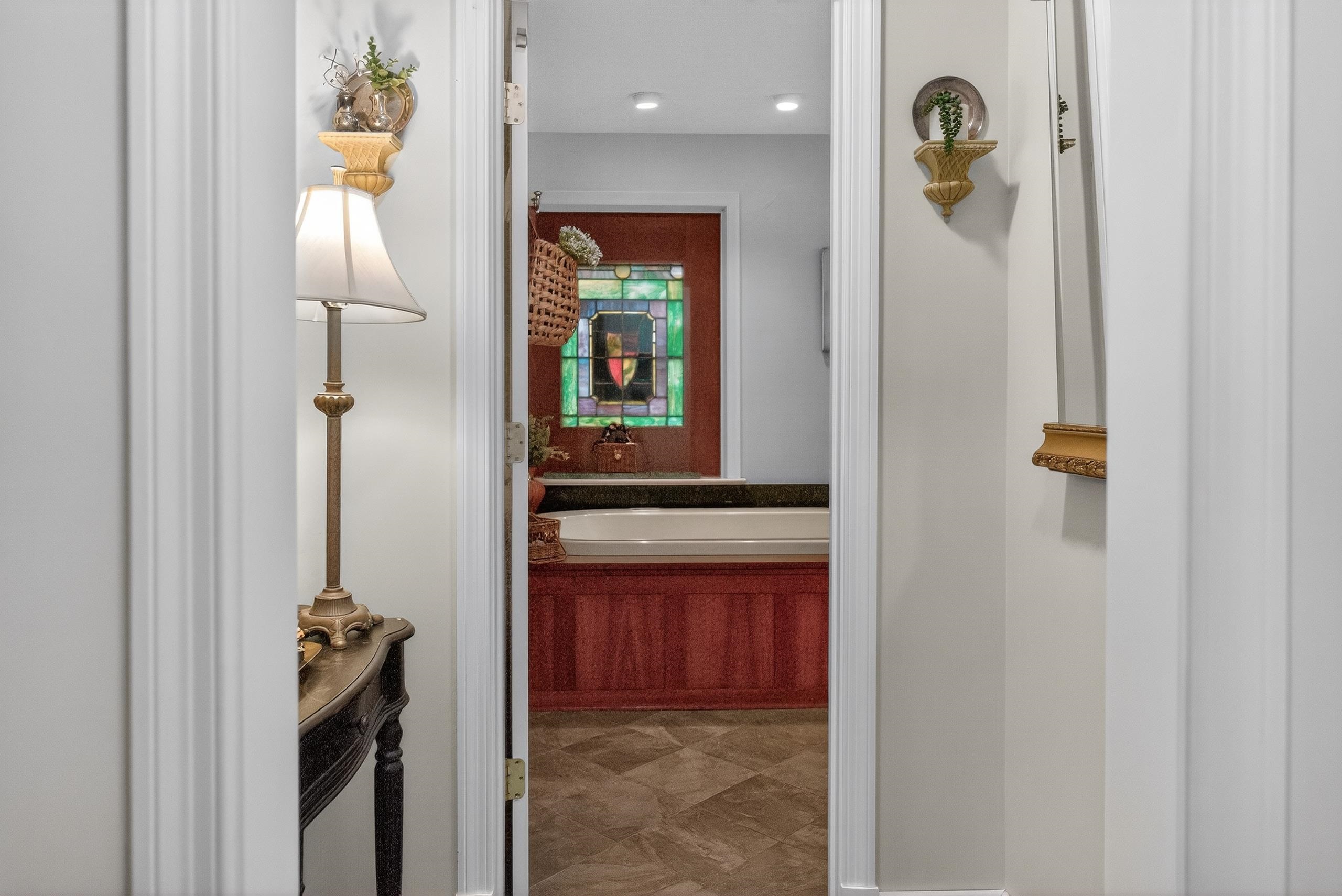 829 GREENWAY CIR