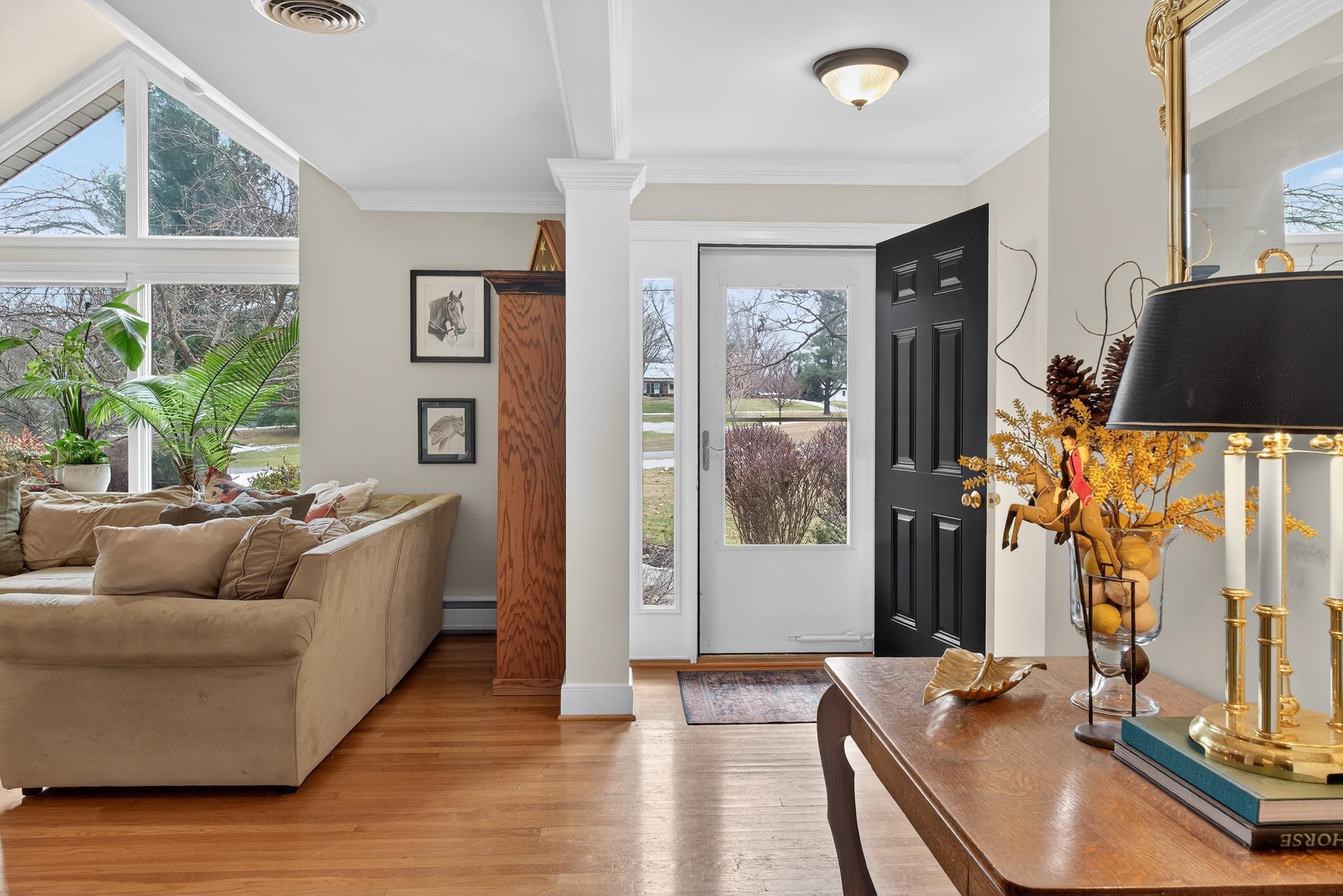 829 GREENWAY CIR