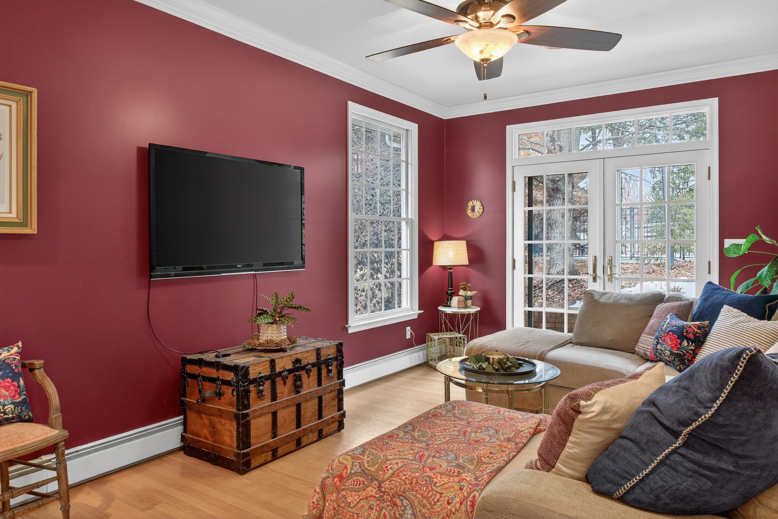 829 GREENWAY CIR