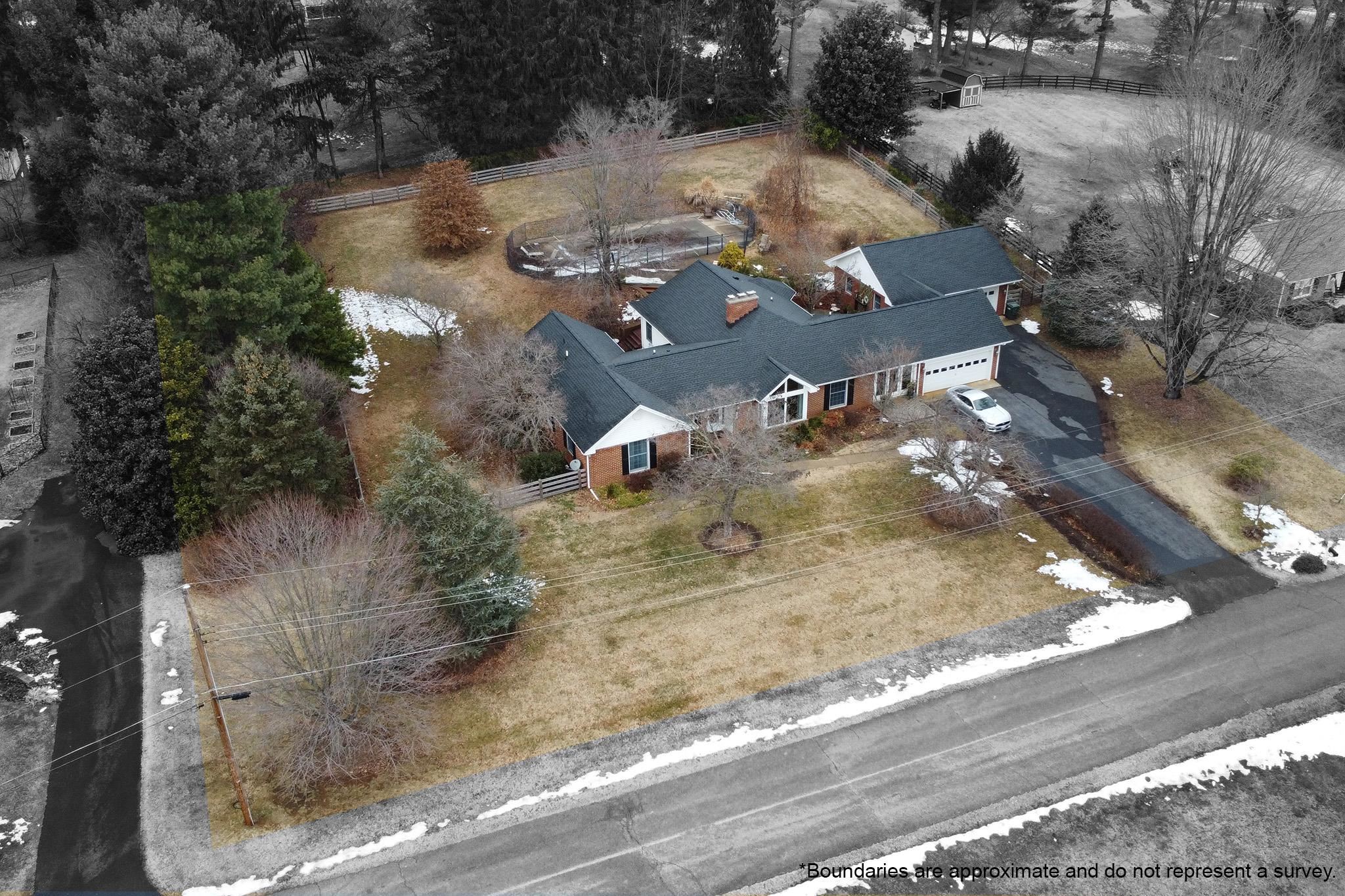 829 GREENWAY CIR