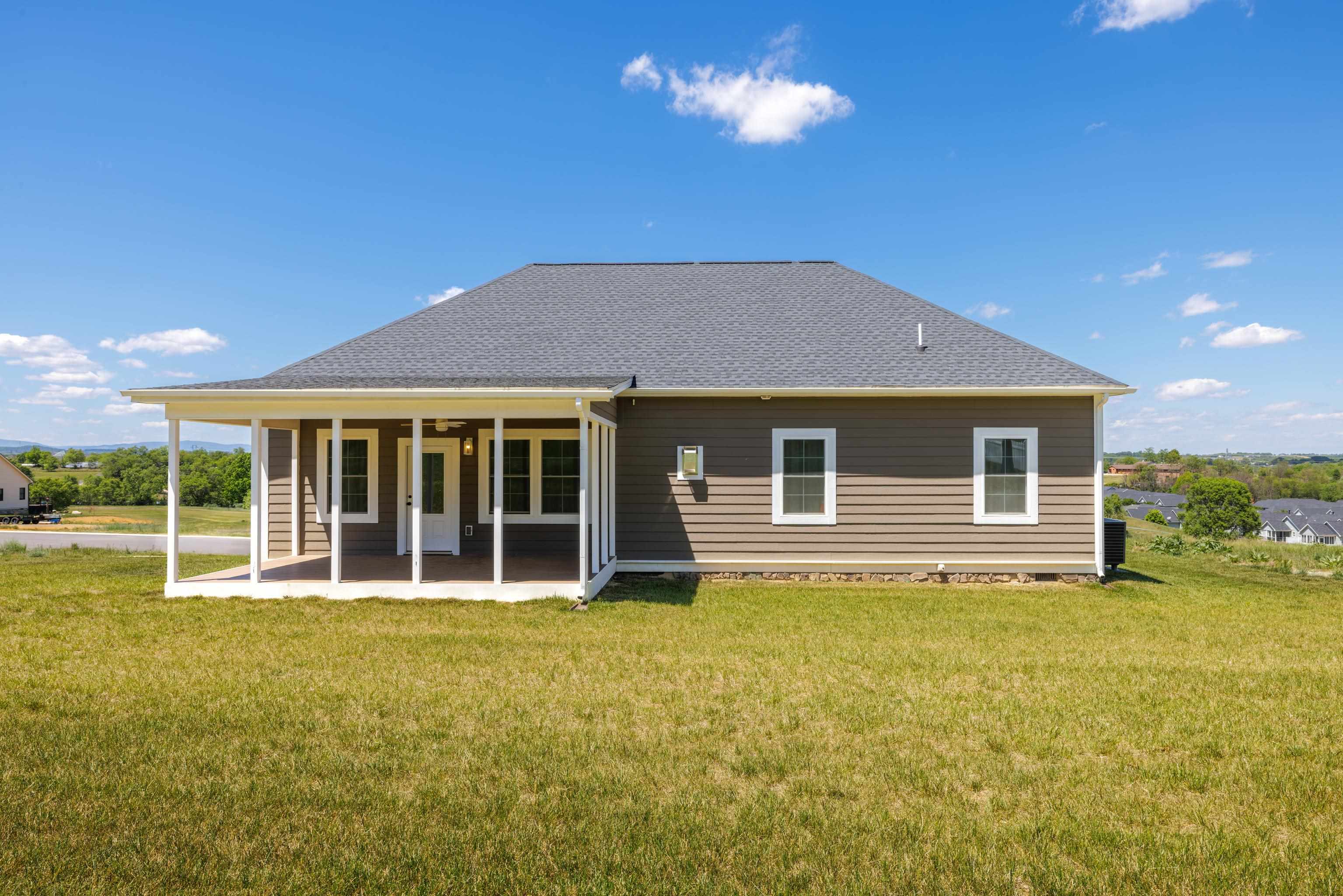 45 ROLLING OAKS DR