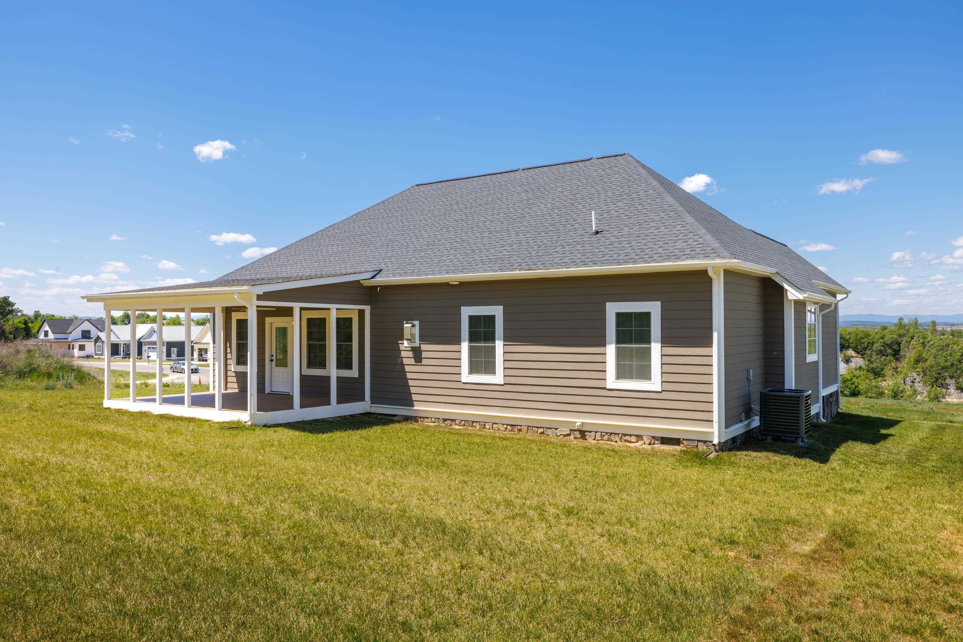 45 ROLLING OAKS DR