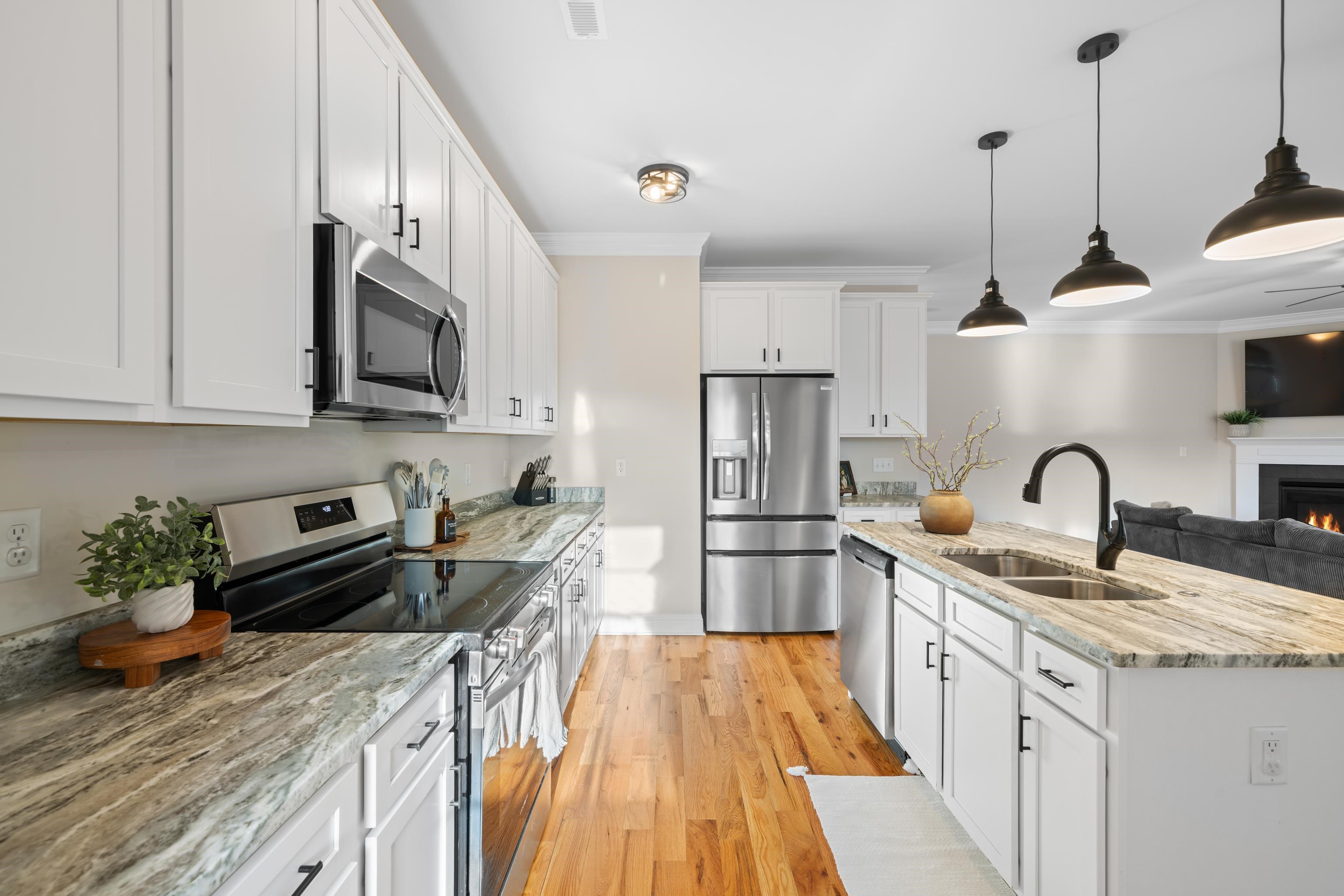 45 ROLLING OAKS DR