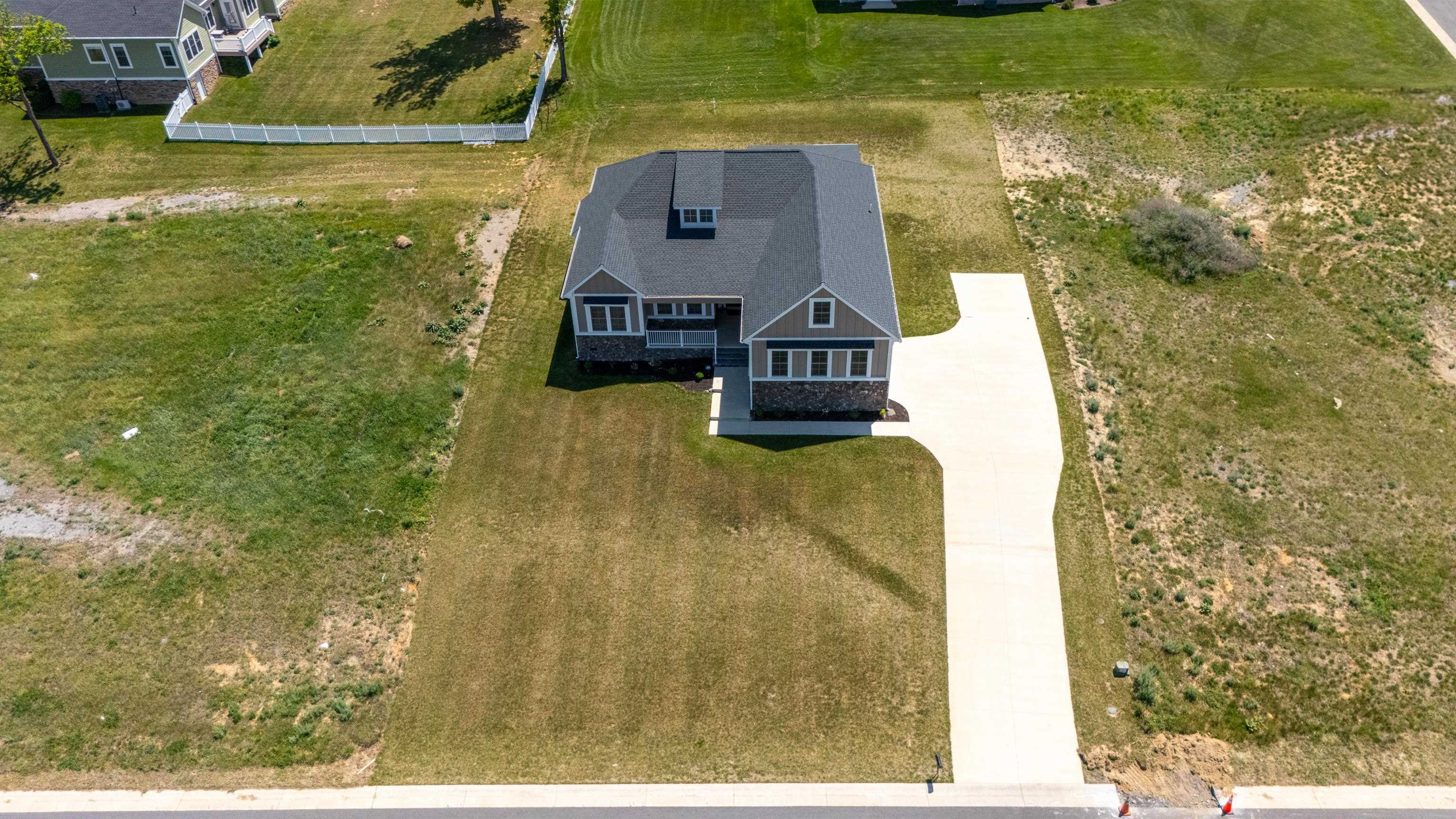 45 ROLLING OAKS DR
