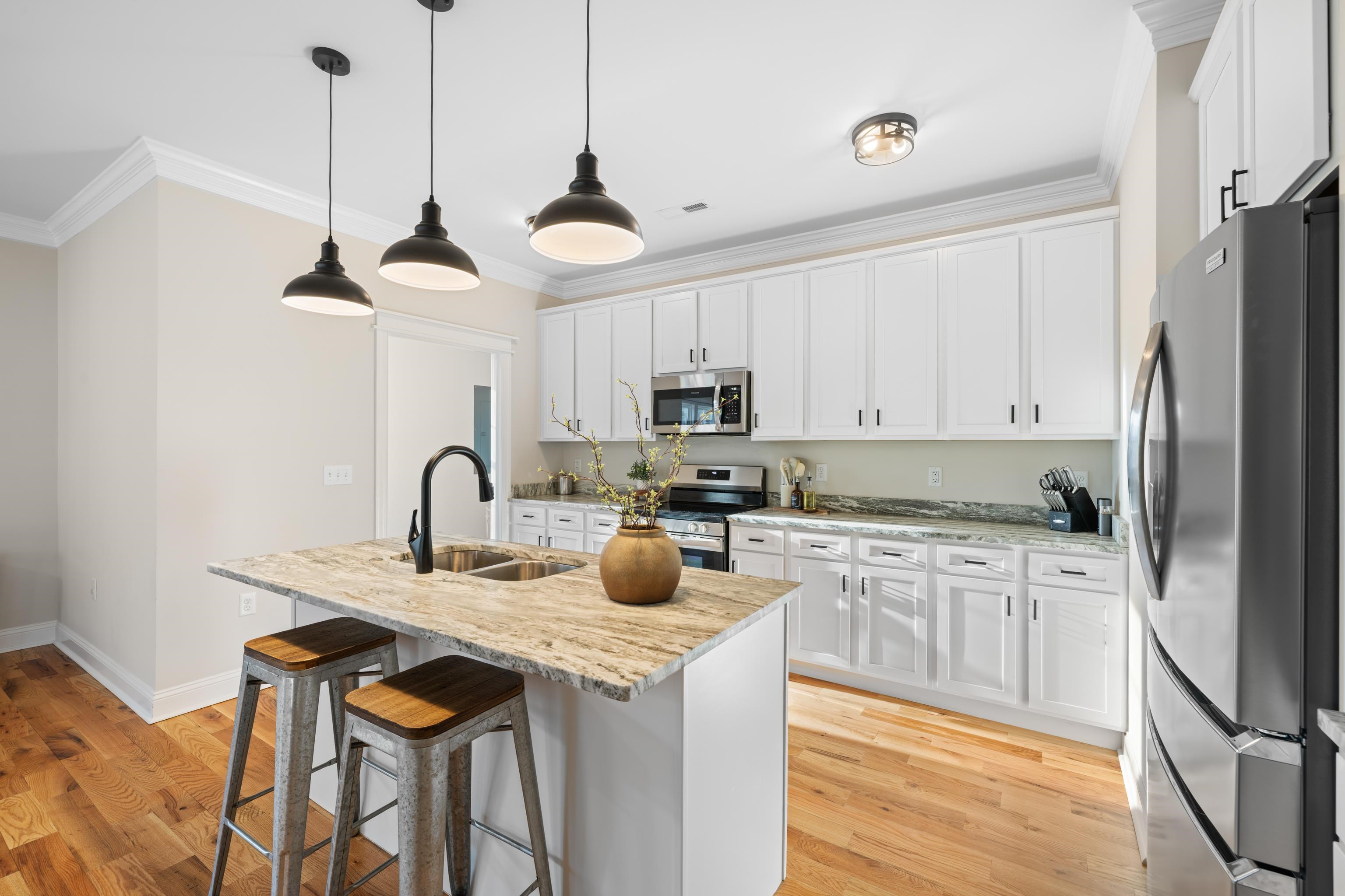 45 ROLLING OAKS DR