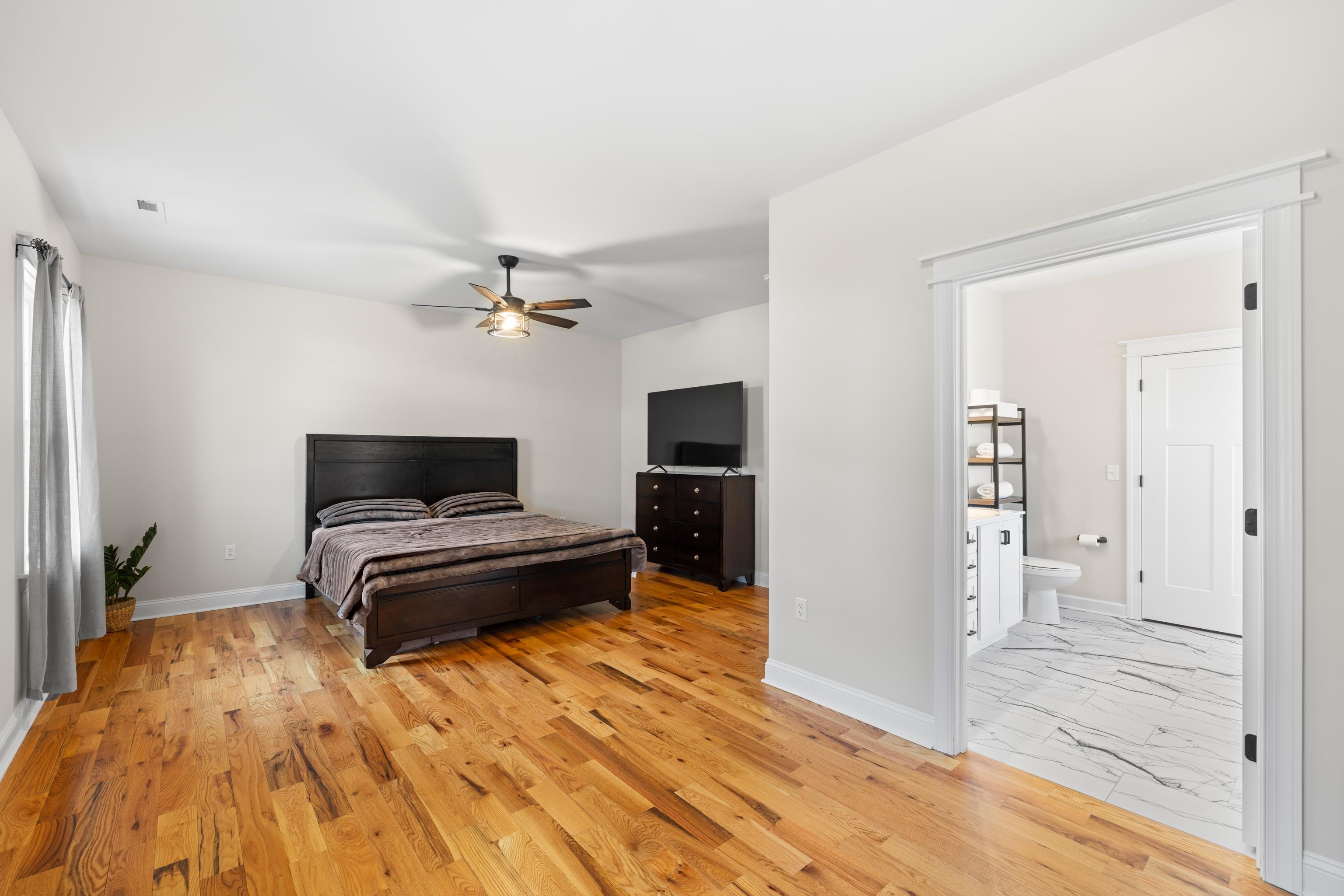 45 ROLLING OAKS DR