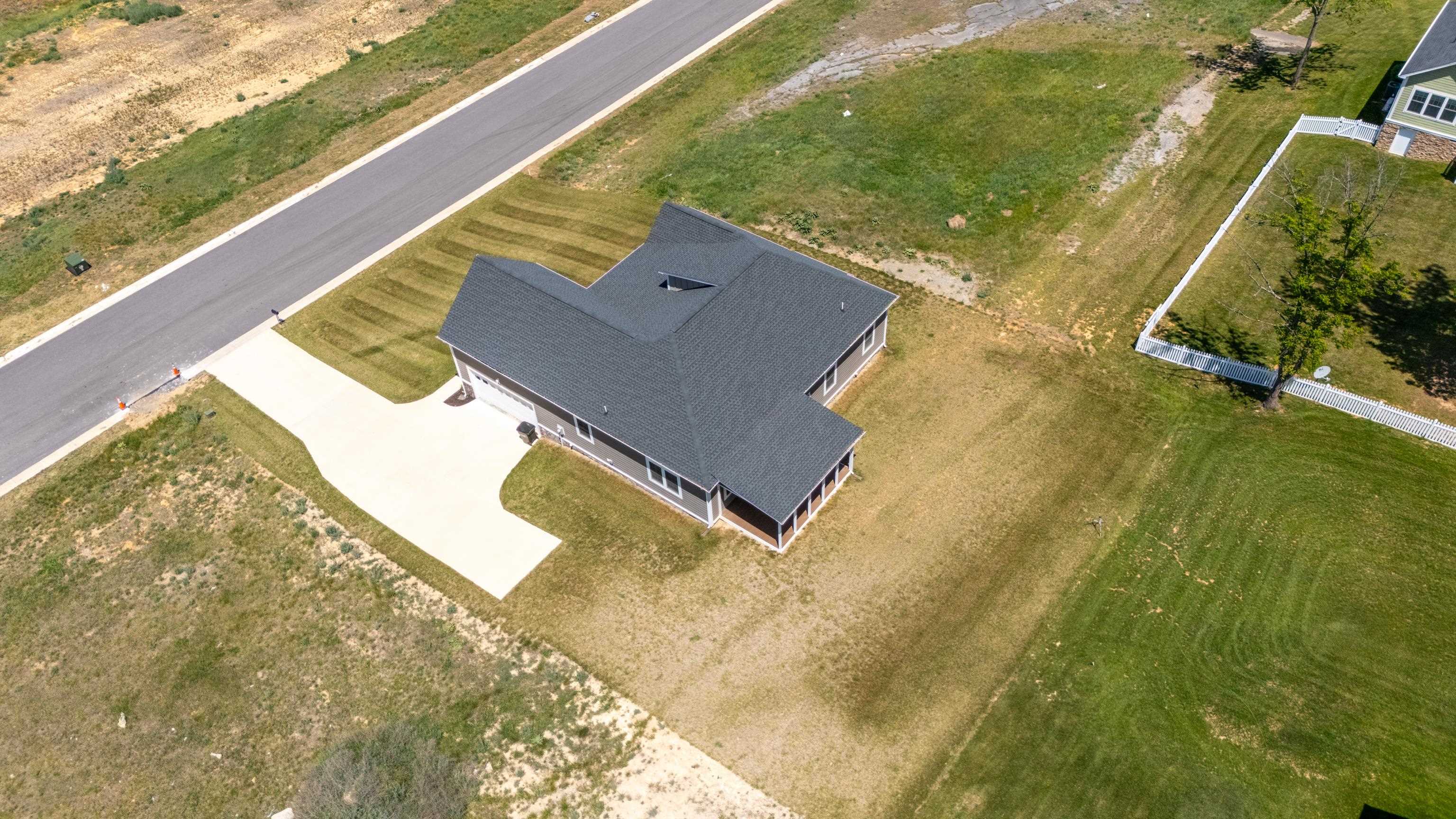 45 ROLLING OAKS DR