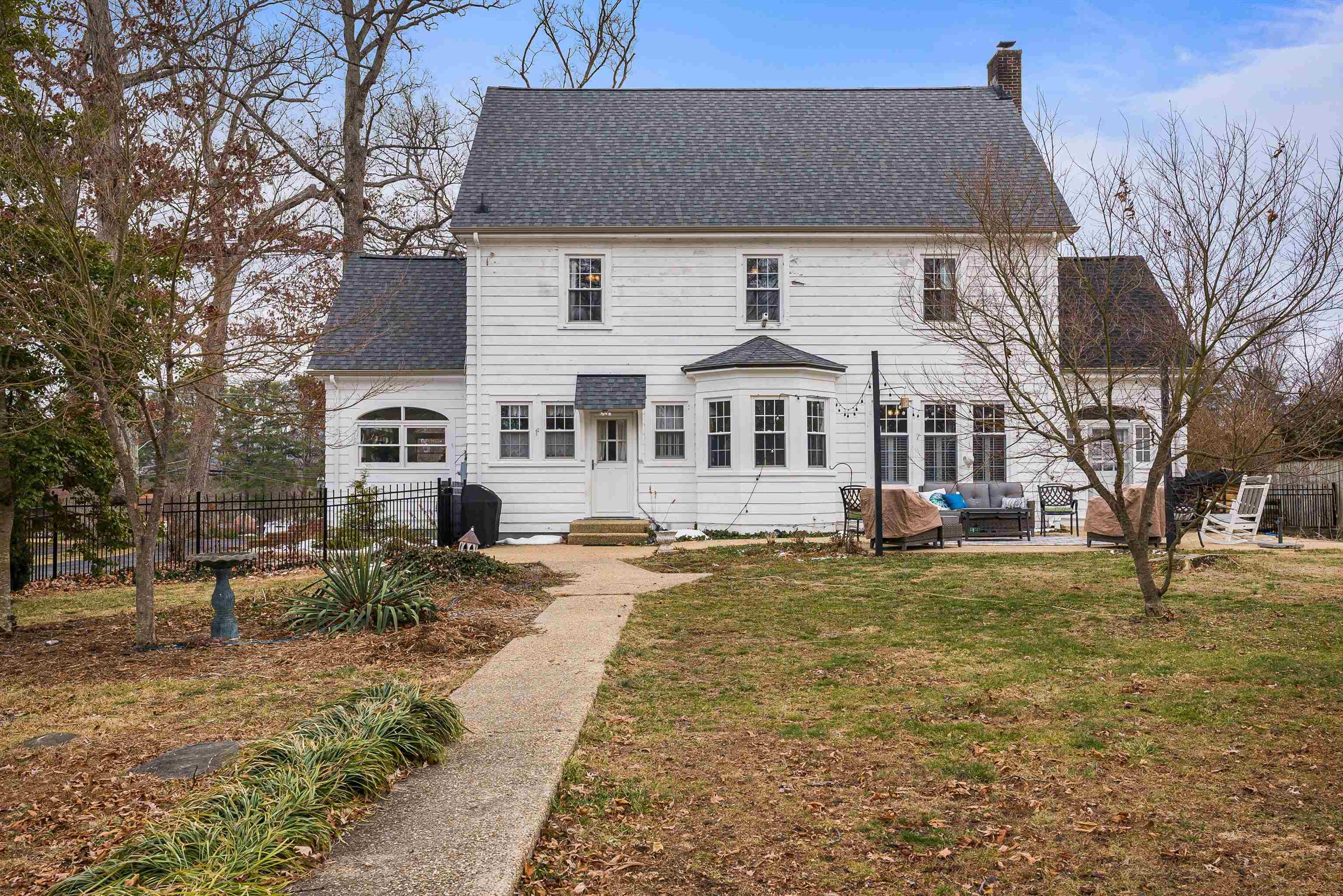 701 ROSSER AVE