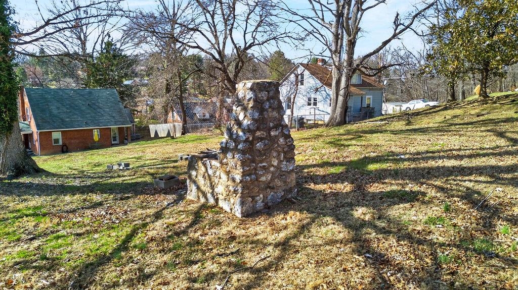 1521 CHURCHVILLE AVE