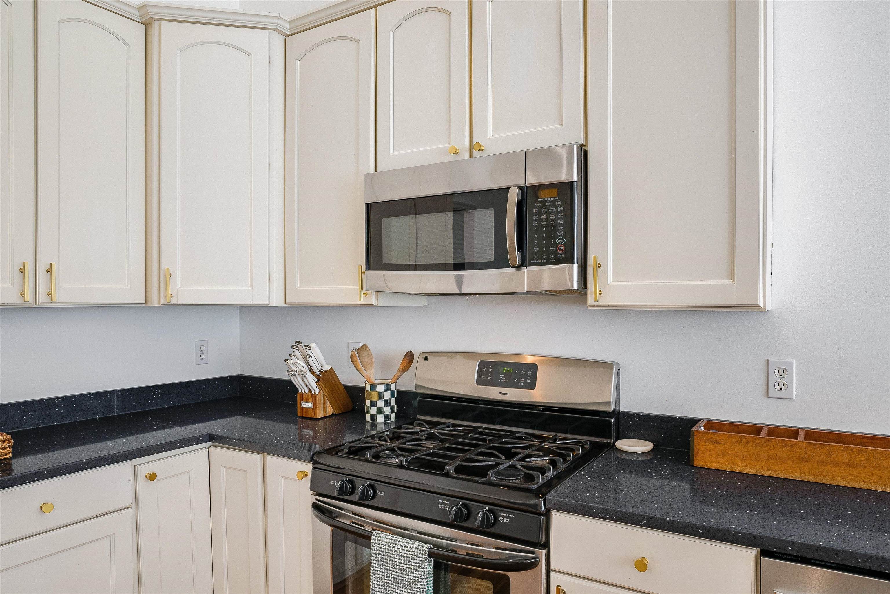 446 ROCKFISH SCHOOL LN