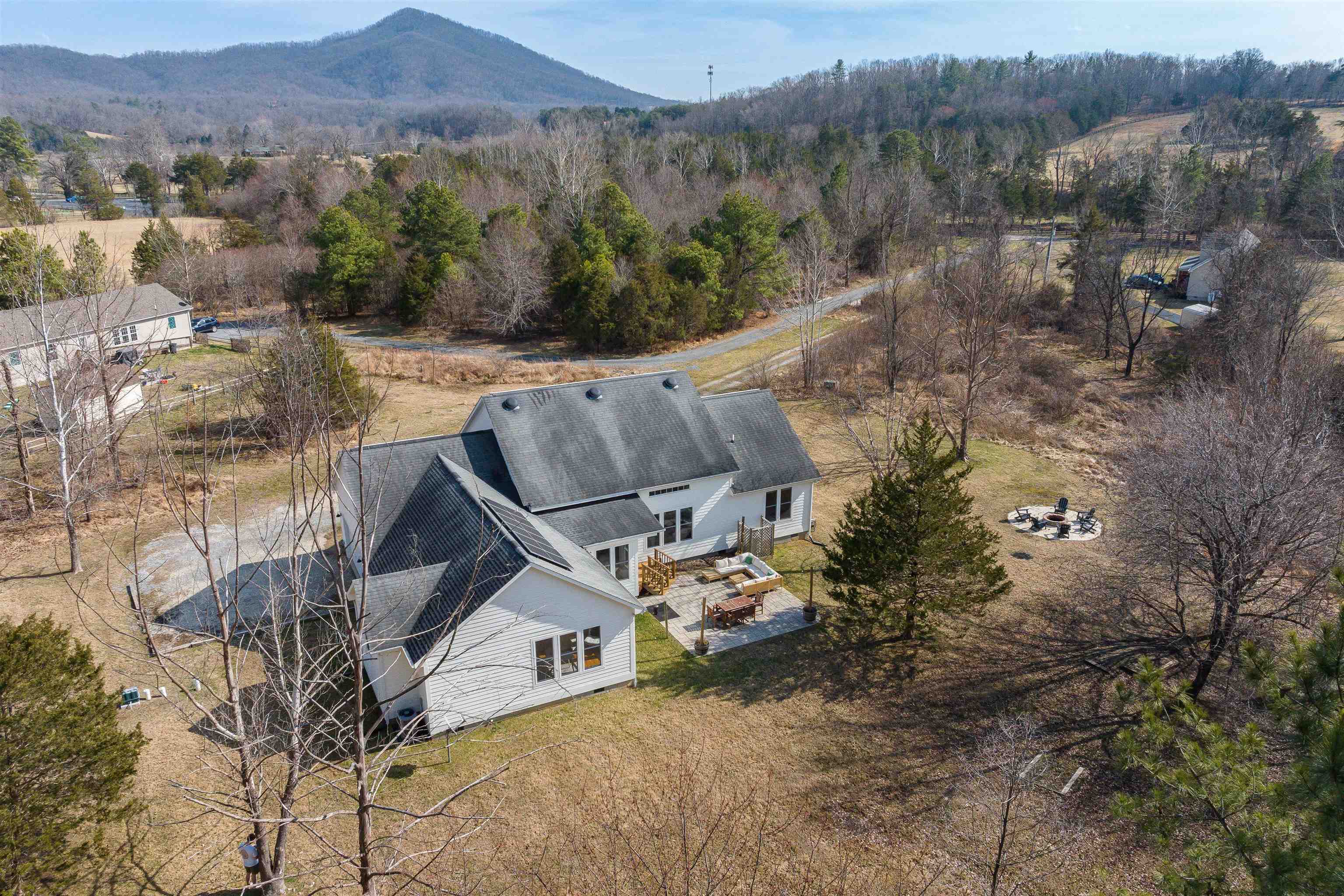 446 ROCKFISH SCHOOL LN