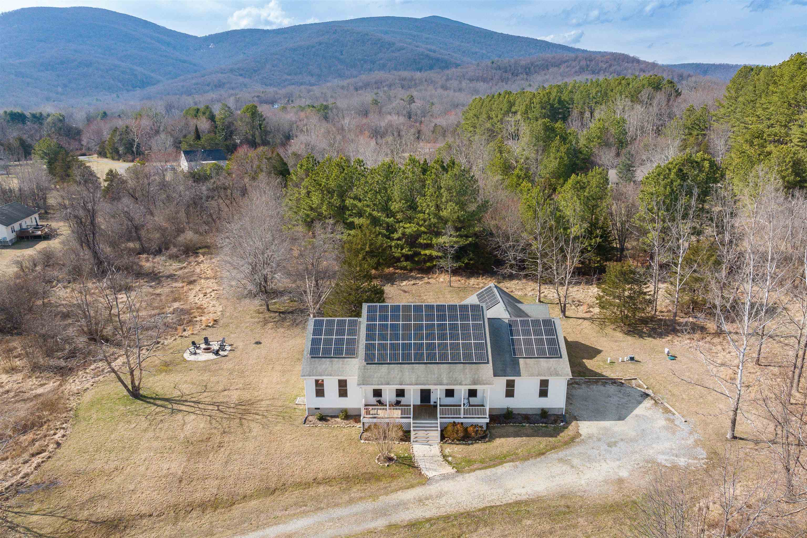 446 ROCKFISH SCHOOL LN