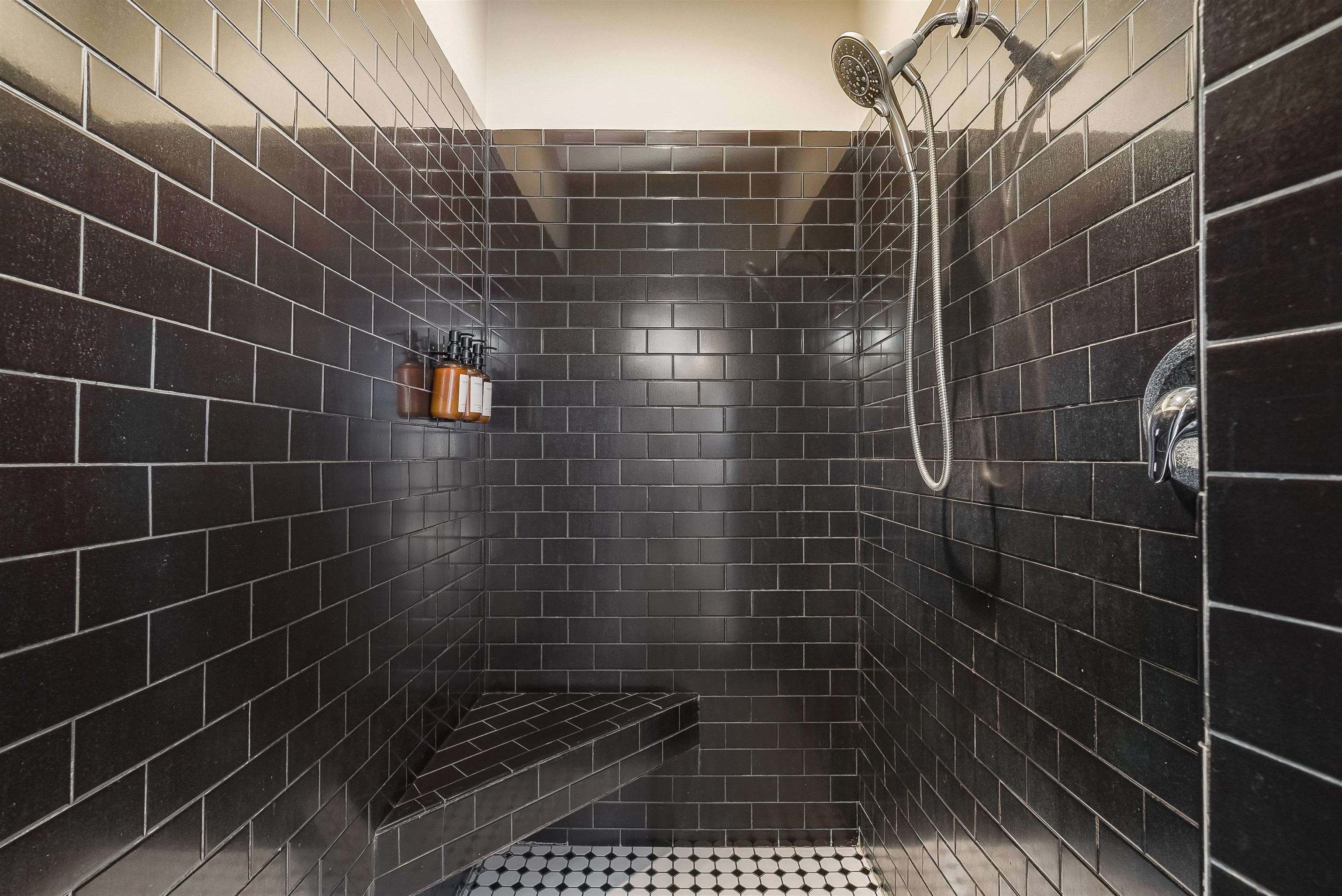 446 ROCKFISH SCHOOL LN