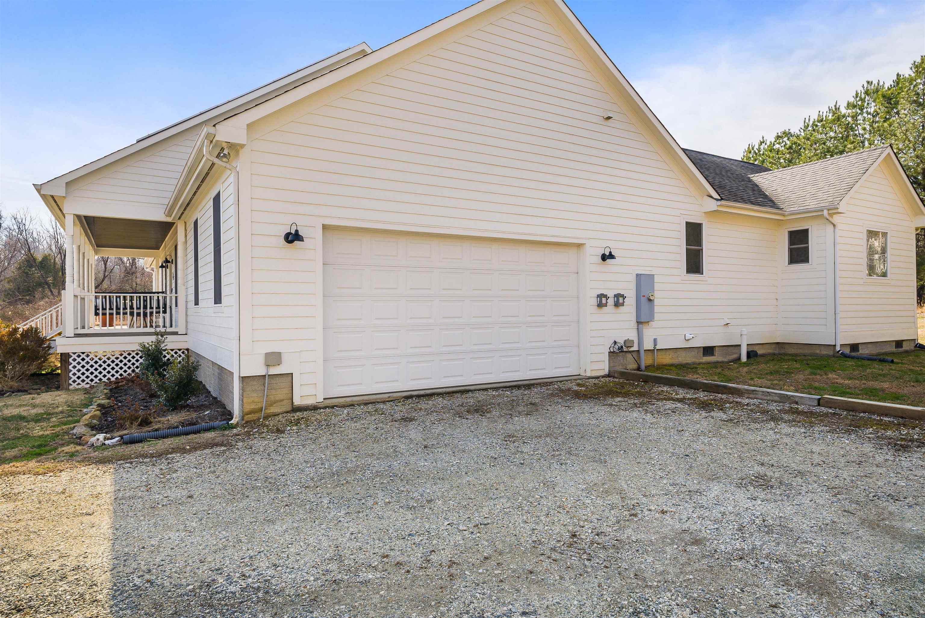 446 ROCKFISH SCHOOL LN