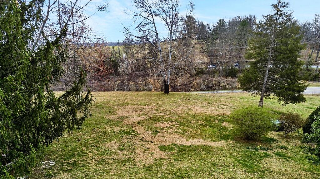 224 MEADOWBROOK RD