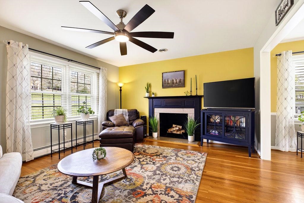 224 MEADOWBROOK RD