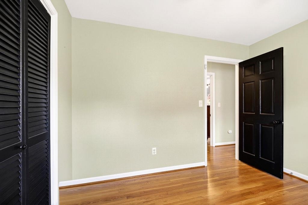 224 MEADOWBROOK RD