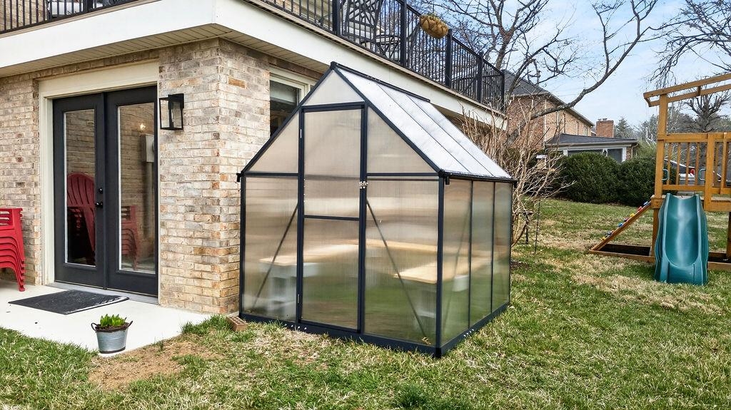 224 MEADOWBROOK RD