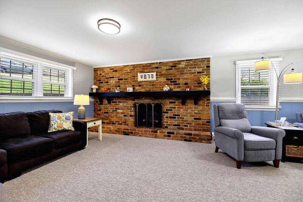 224 MEADOWBROOK RD