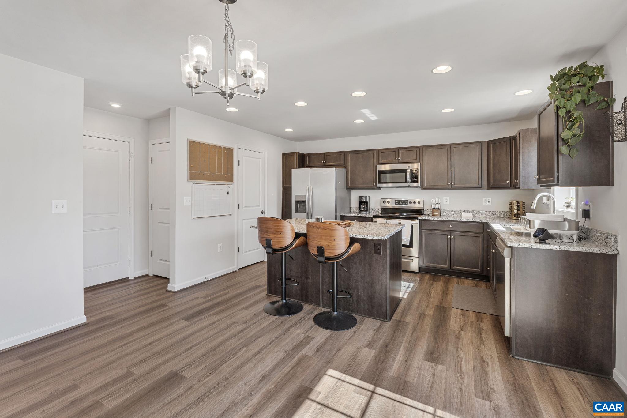 124 SHADY CT