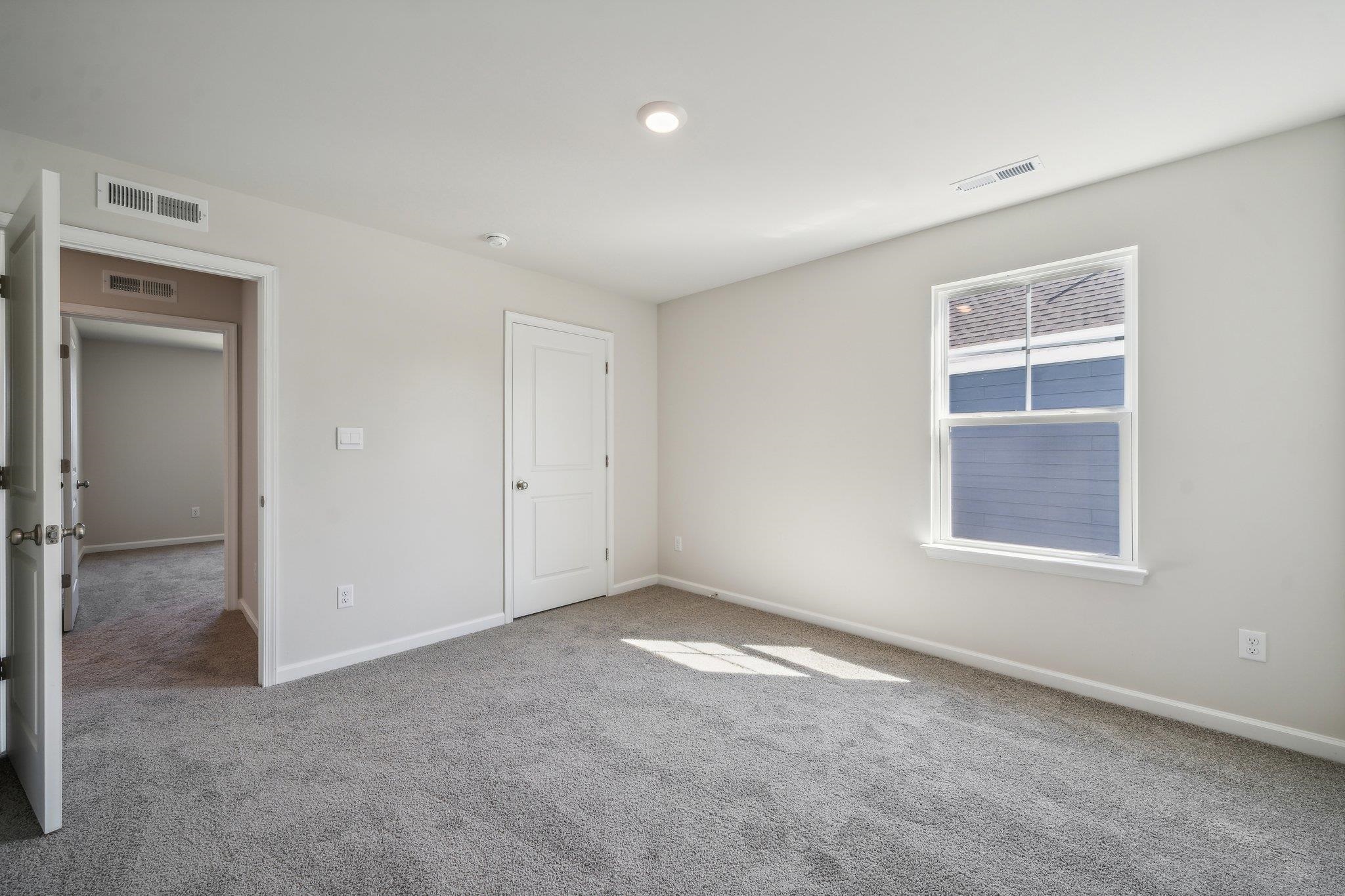 80 WHISPERING OAKS DR