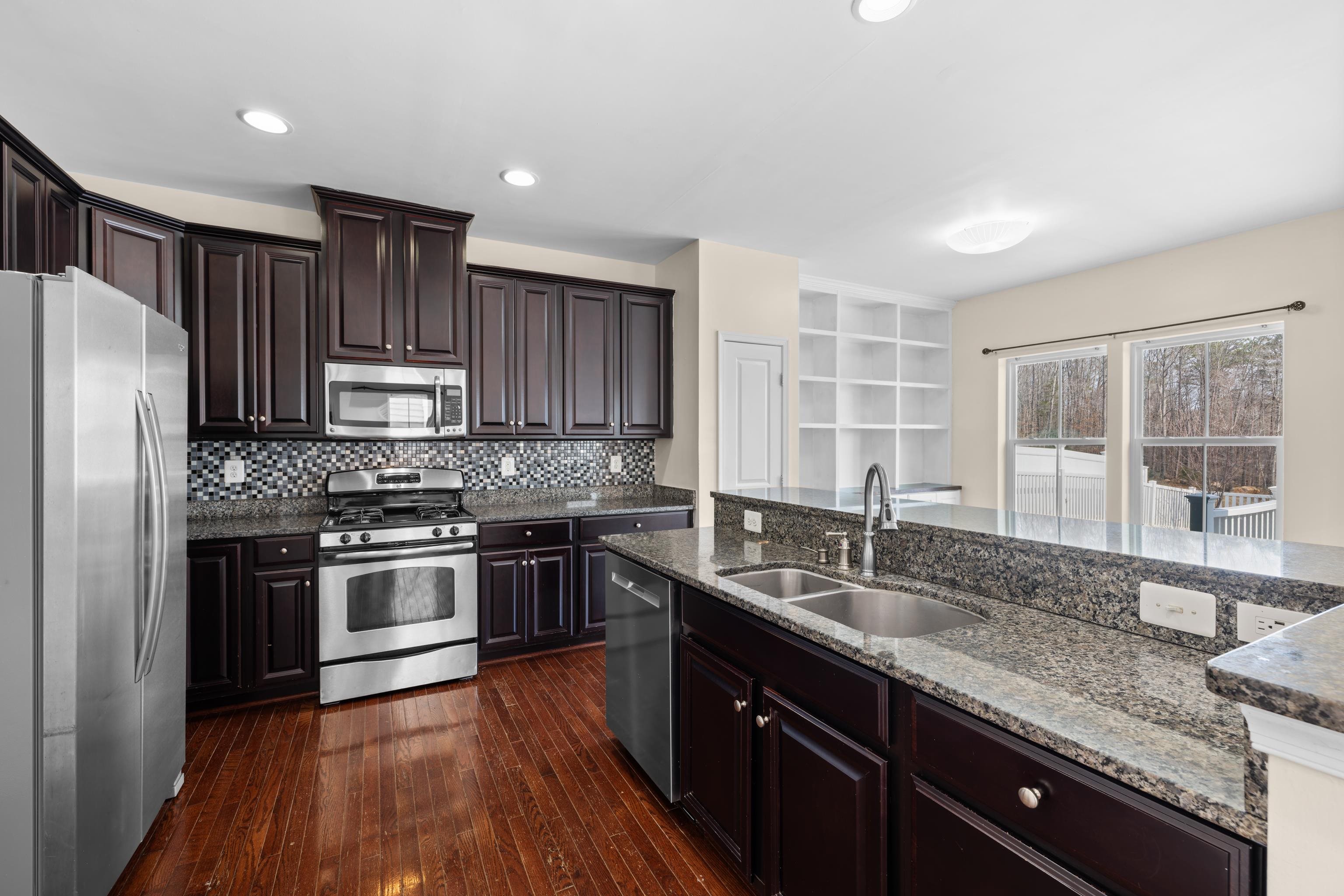 4517 BRIARWOOD DR