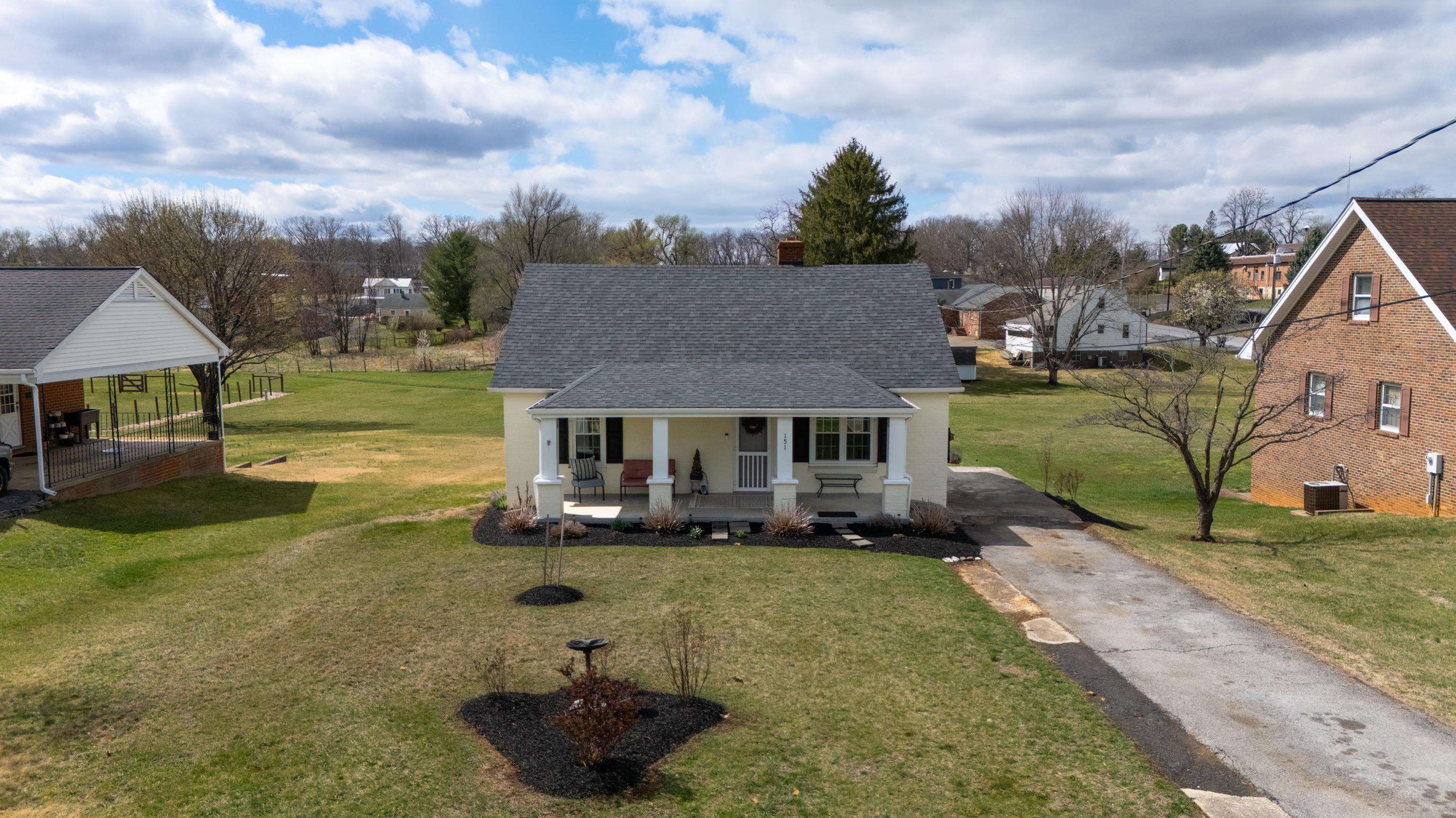 151 STUART AVE