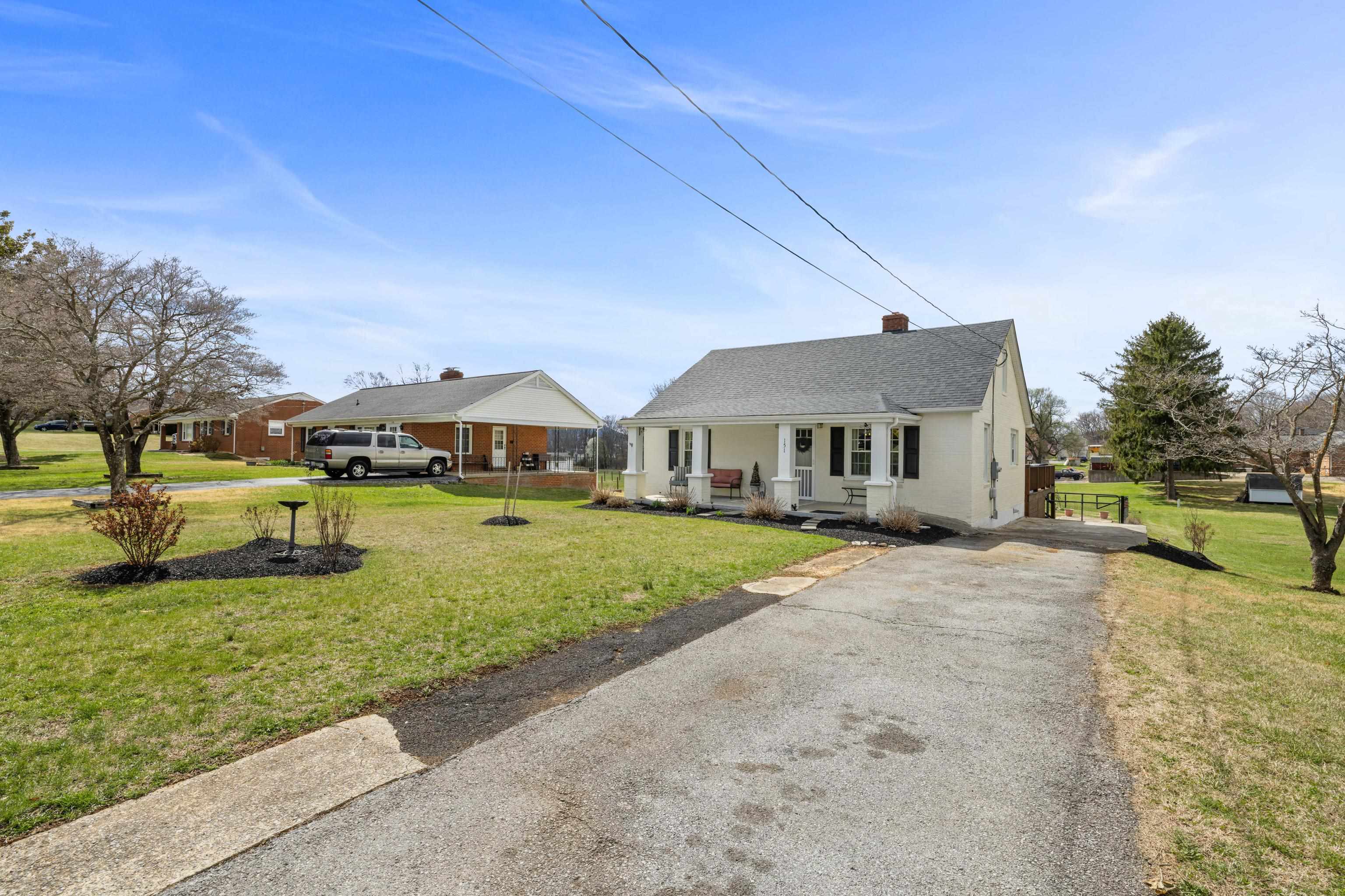 151 STUART AVE