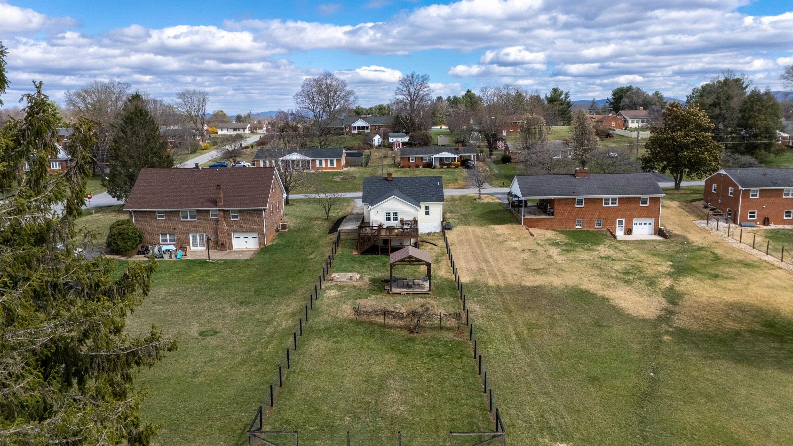 151 STUART AVE