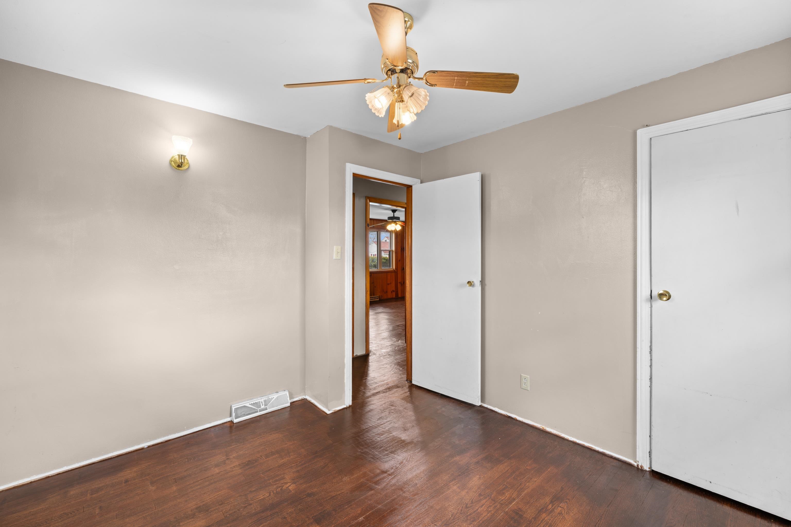 72 TINKLING SPRINGS RD