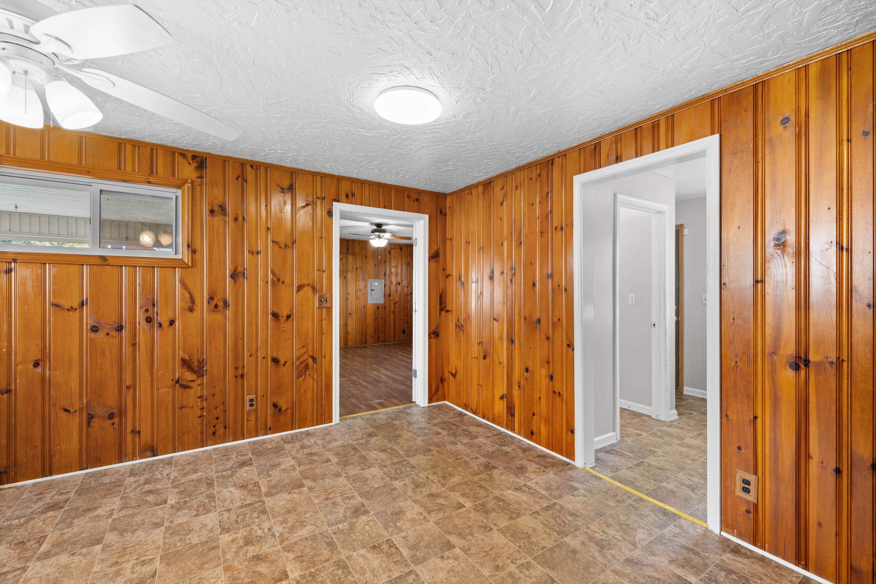 72 TINKLING SPRINGS RD