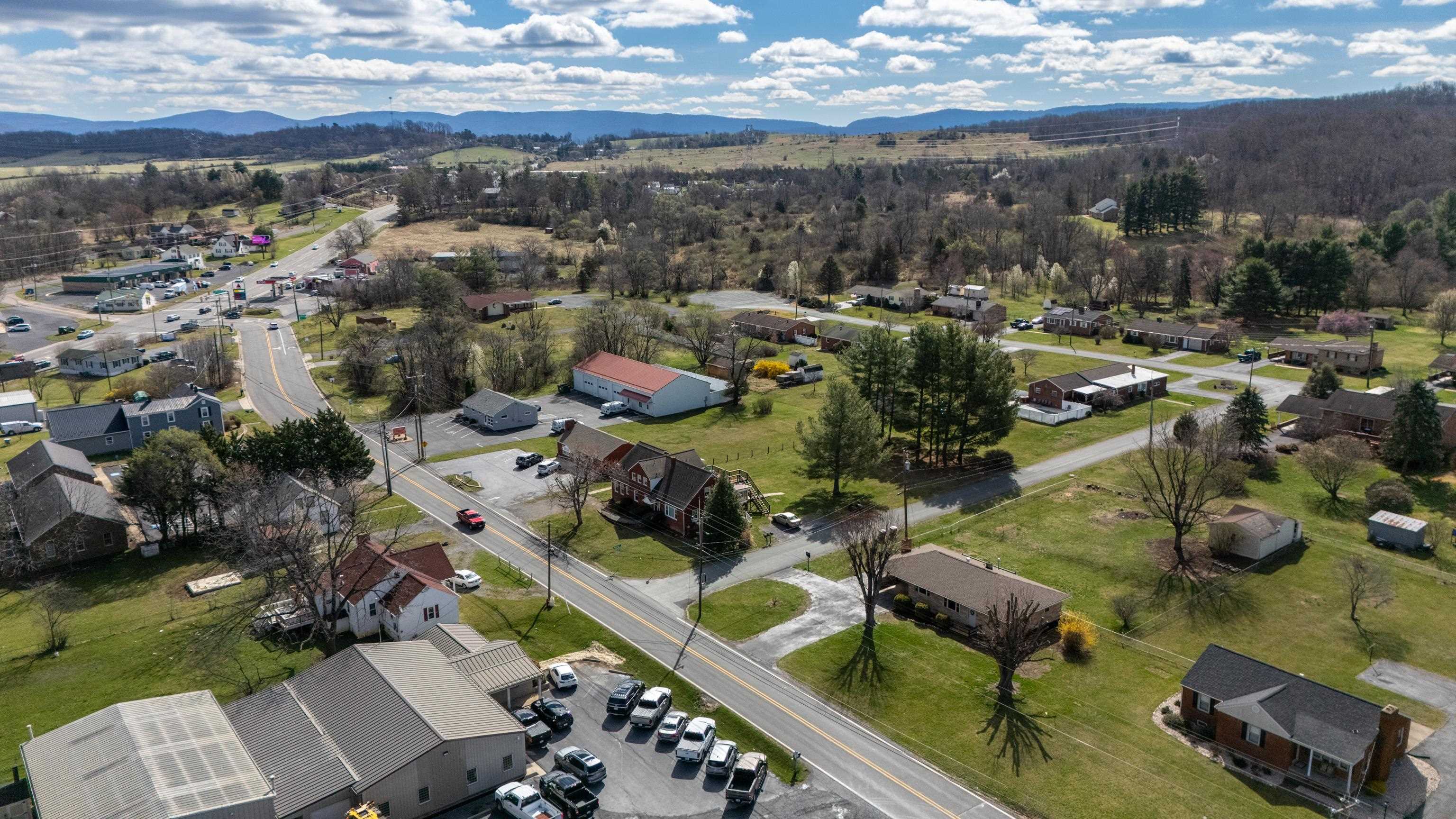 72 TINKLING SPRINGS RD