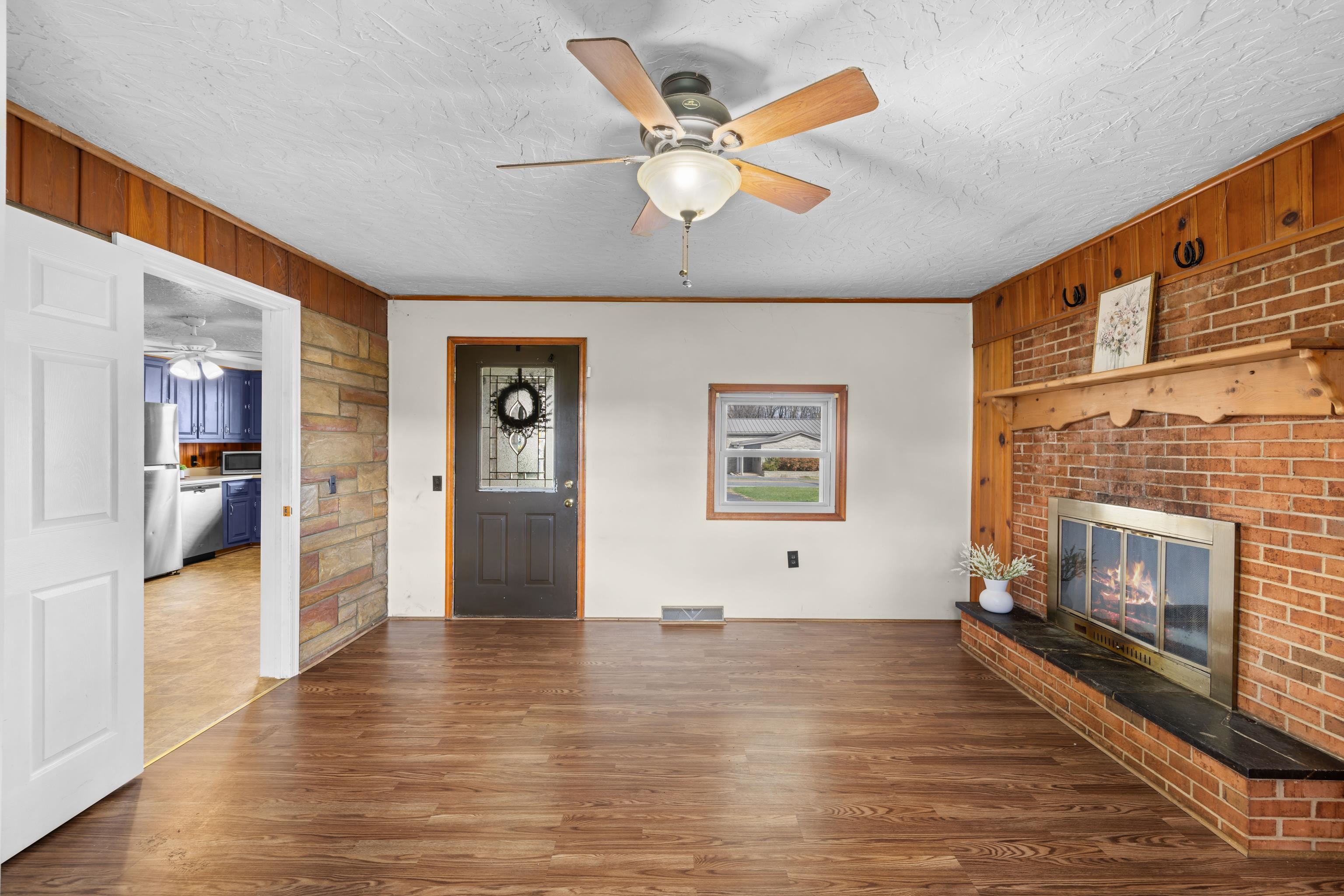 72 TINKLING SPRINGS RD