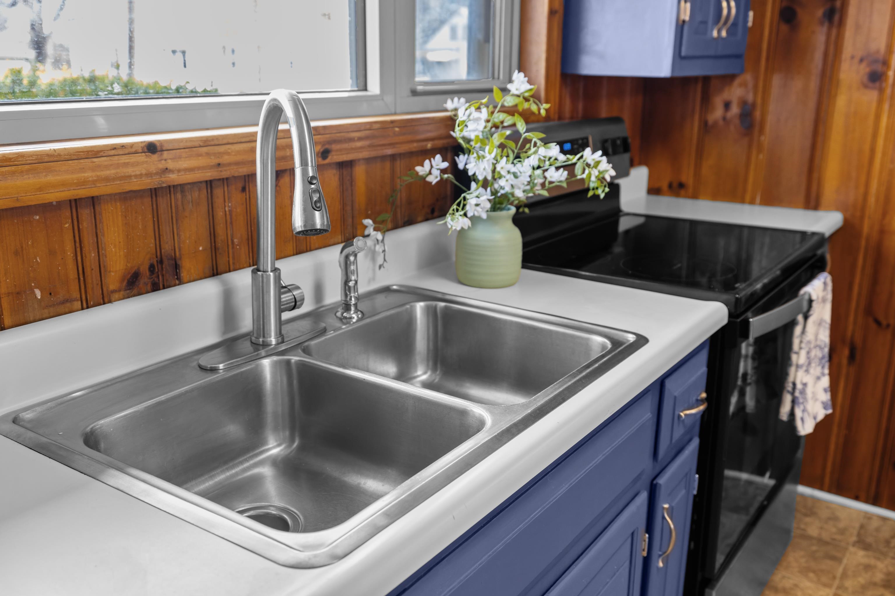 72 TINKLING SPRINGS RD