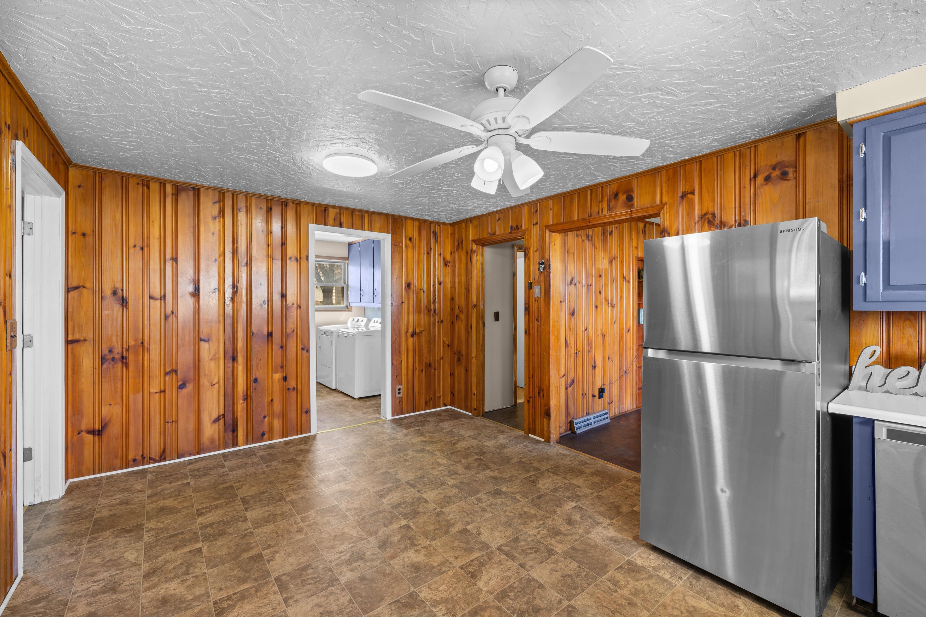 72 TINKLING SPRINGS RD