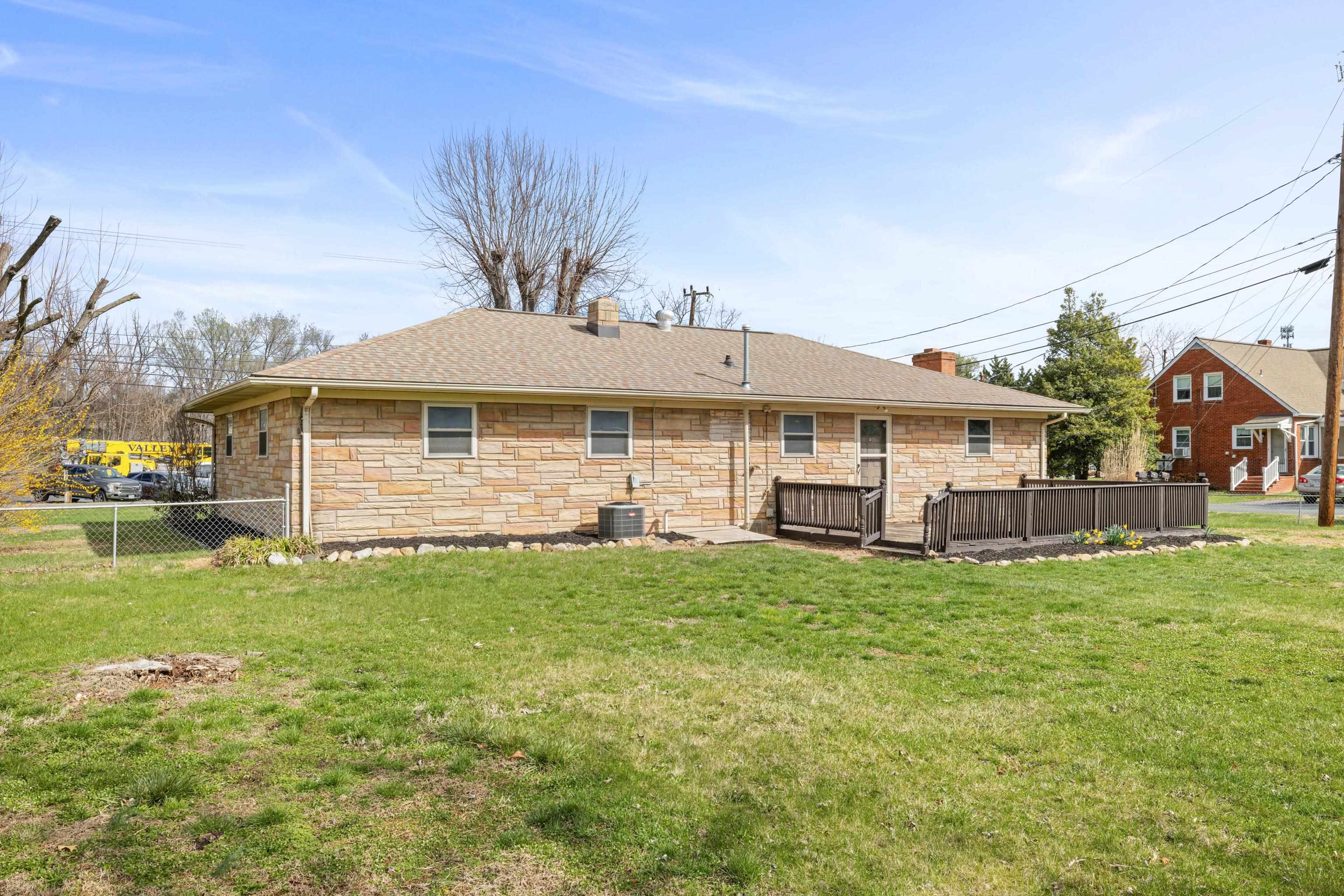 72 TINKLING SPRINGS RD