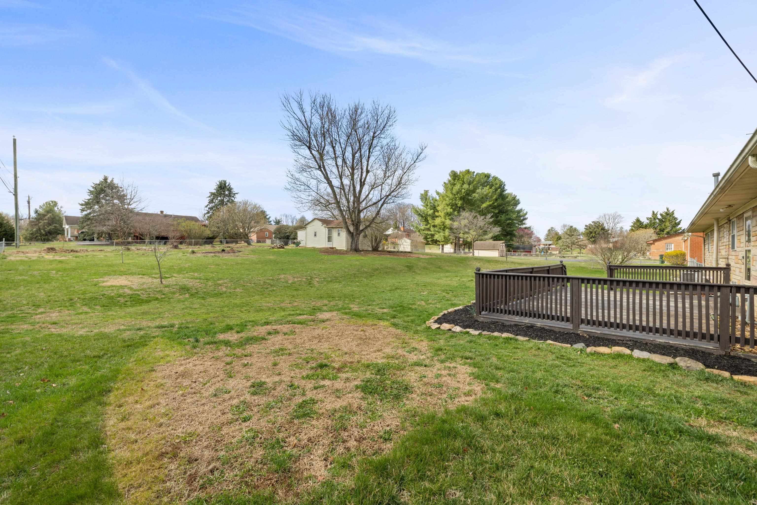 72 TINKLING SPRINGS RD