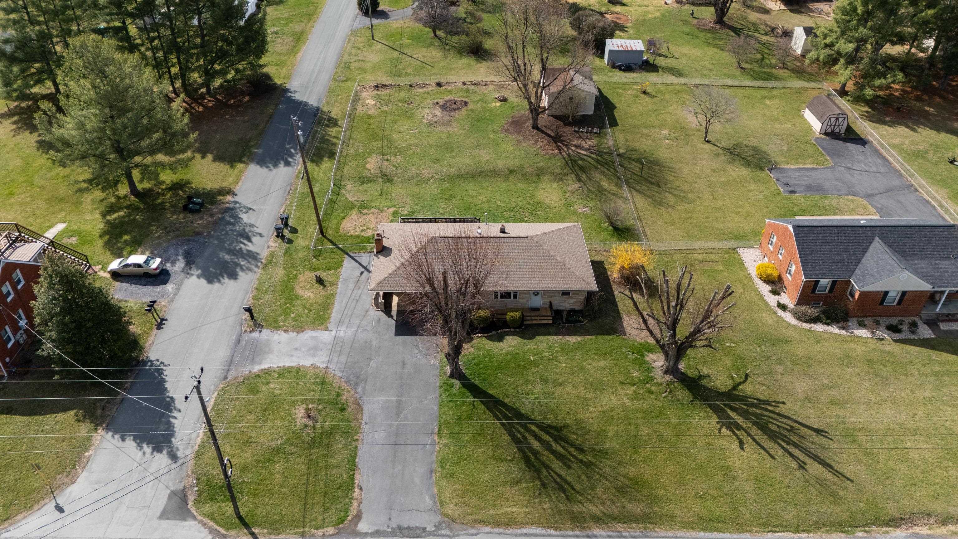 72 TINKLING SPRINGS RD