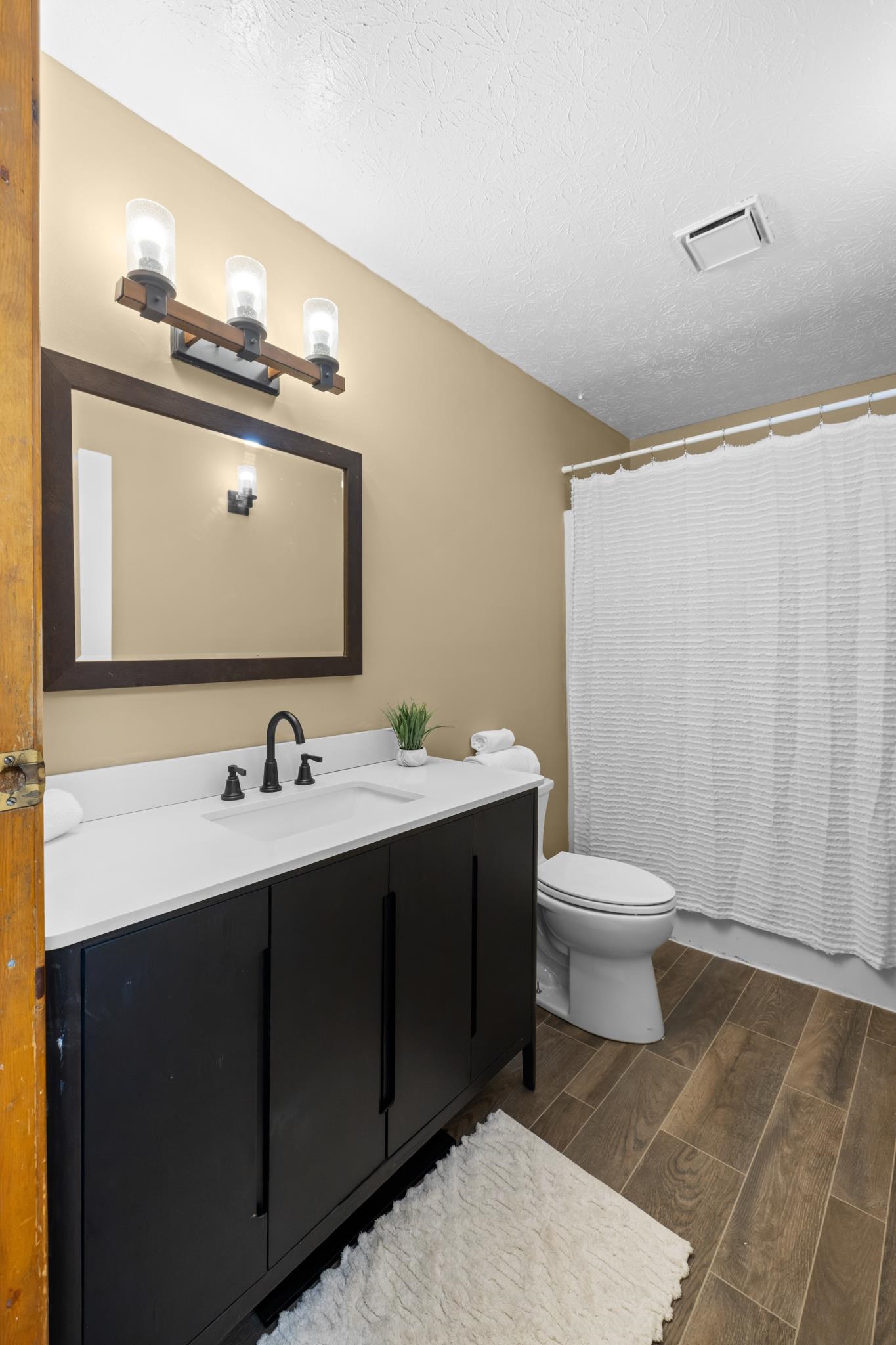 72 TINKLING SPRINGS RD