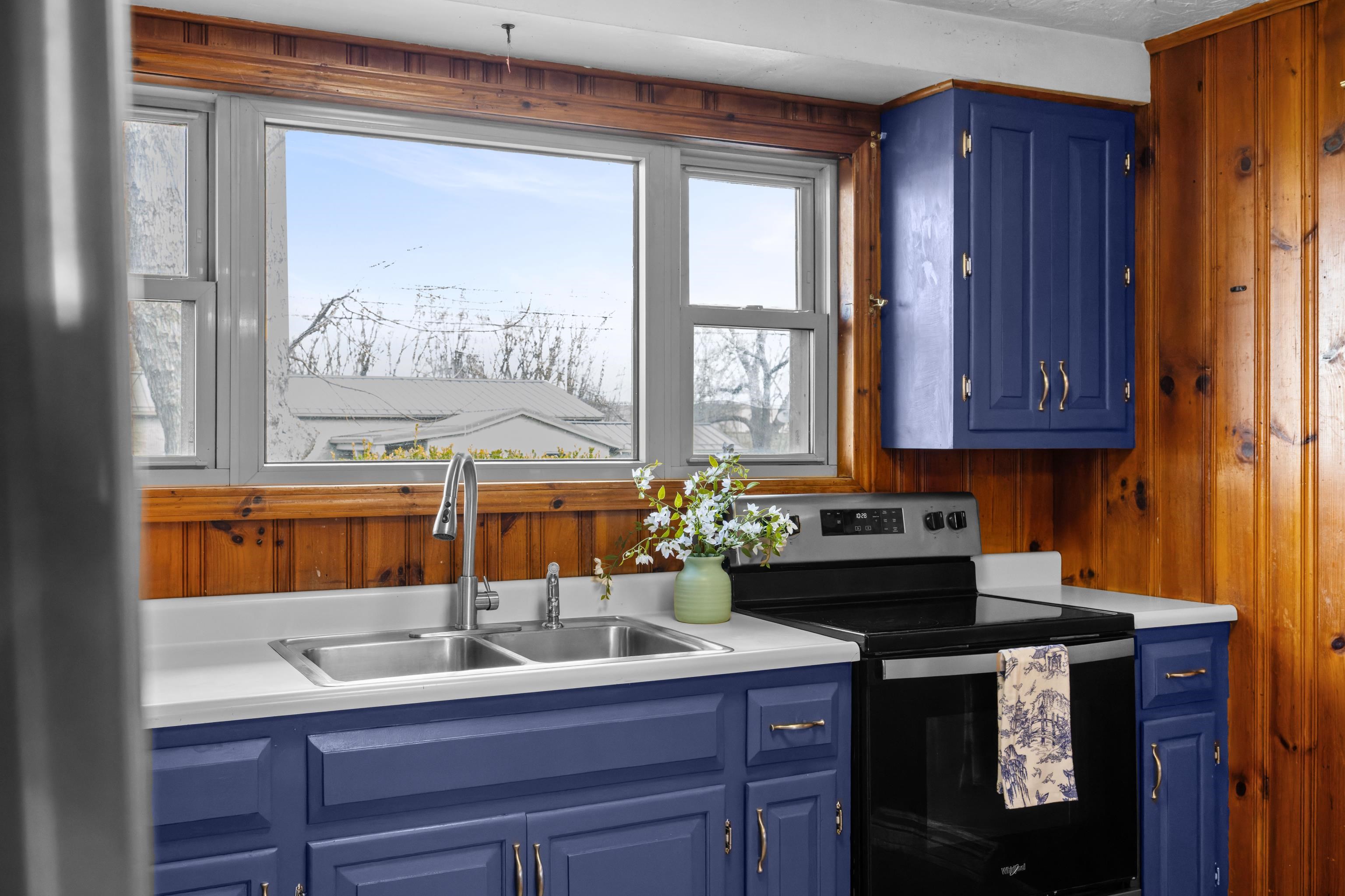 72 TINKLING SPRINGS RD