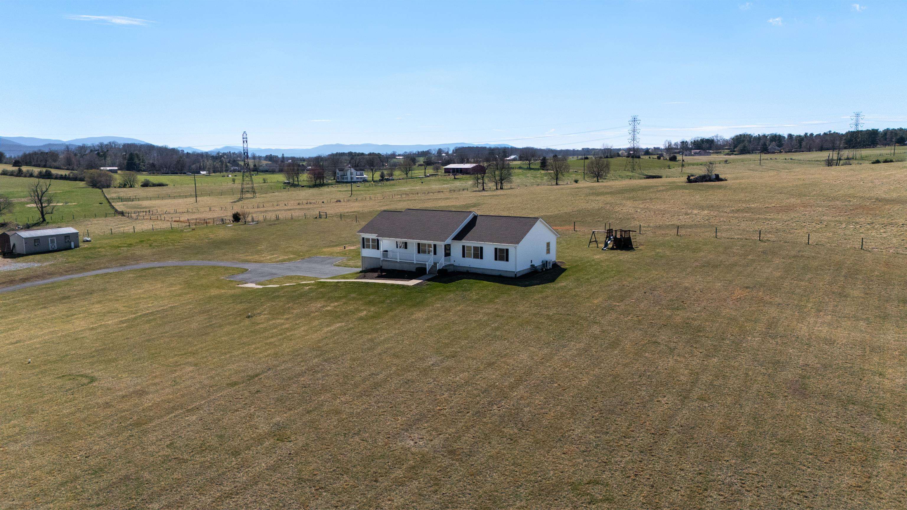 810 ROCKFISH RD