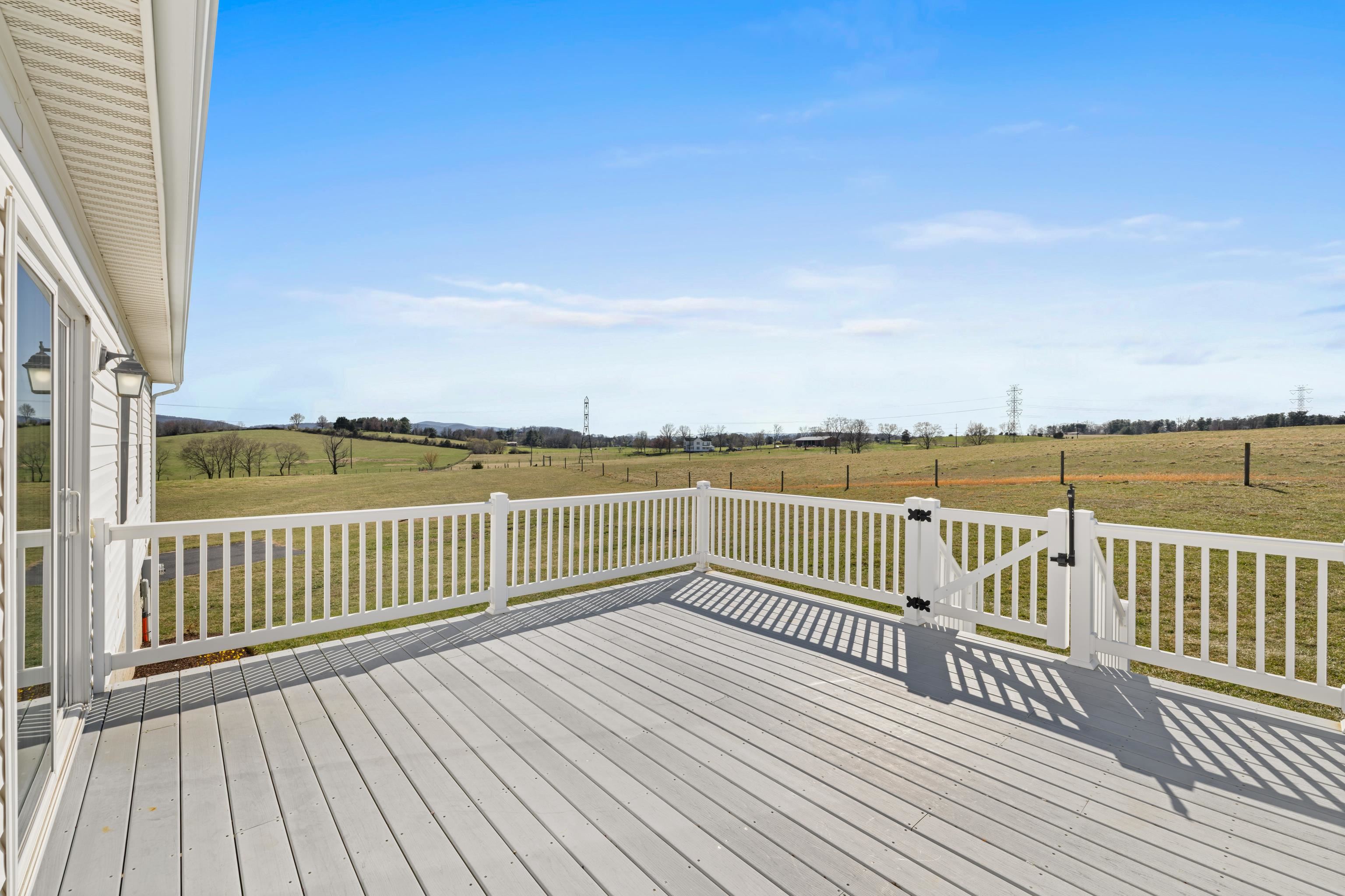 810 ROCKFISH RD