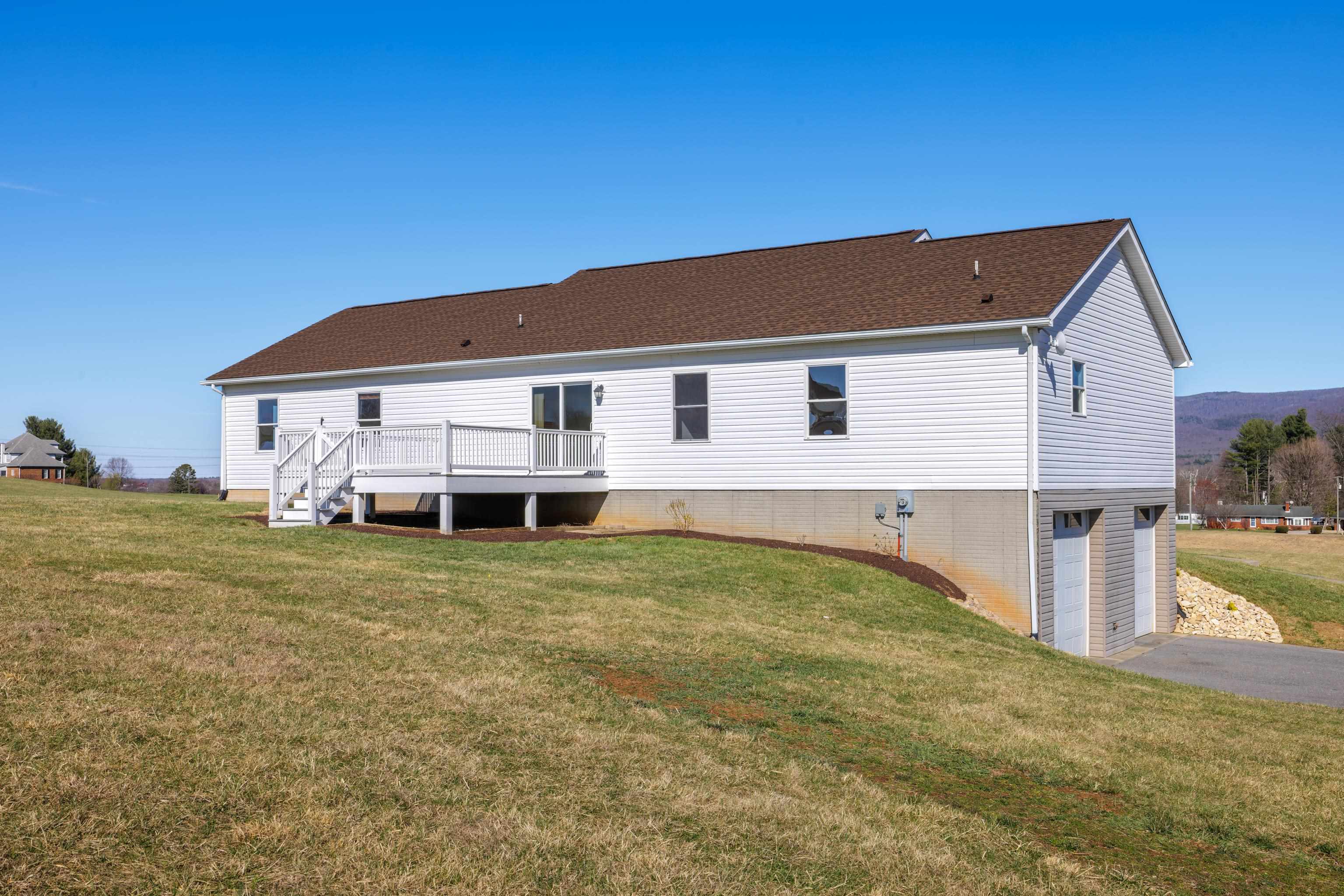 810 ROCKFISH RD